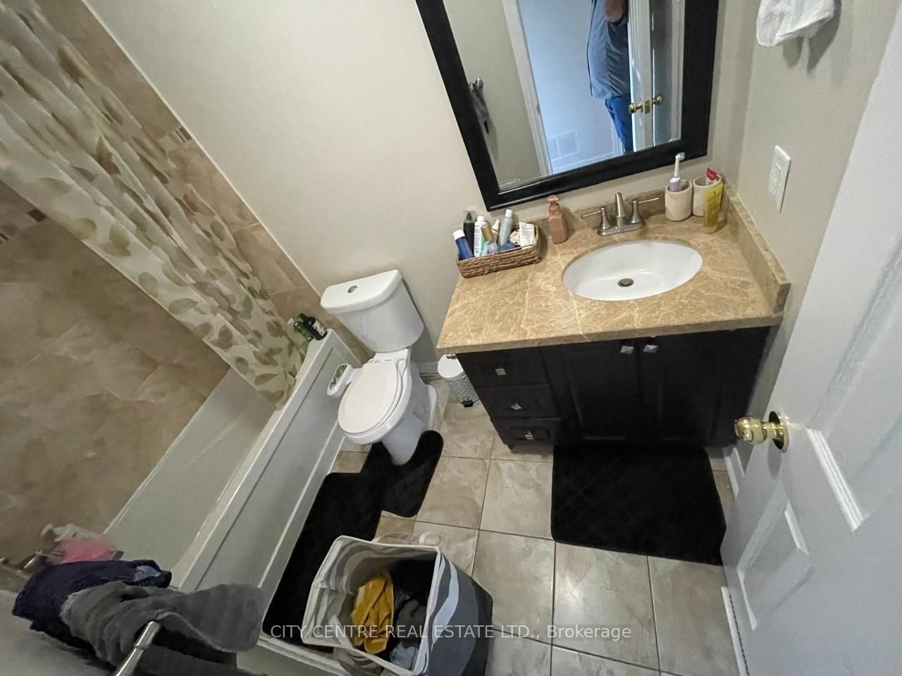7168 Sandhurst Drive Property Photo 32