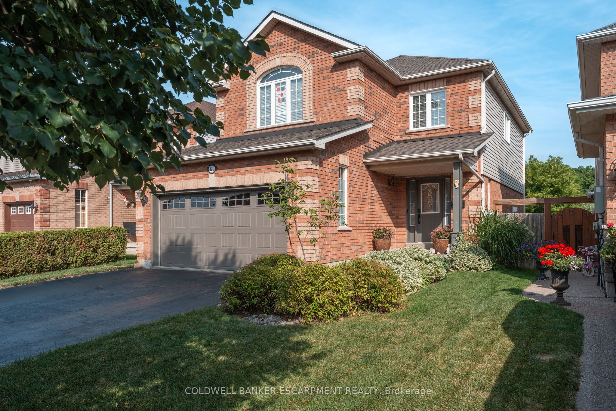 179 Acton Boulevard Property Photo 1