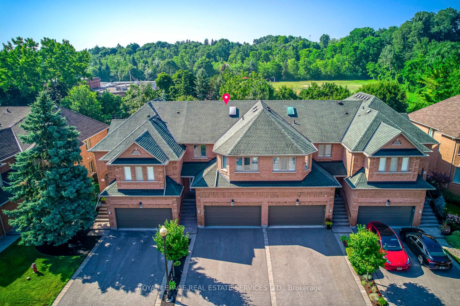1905 Broad Hollow Gate 49 Property Photo 2