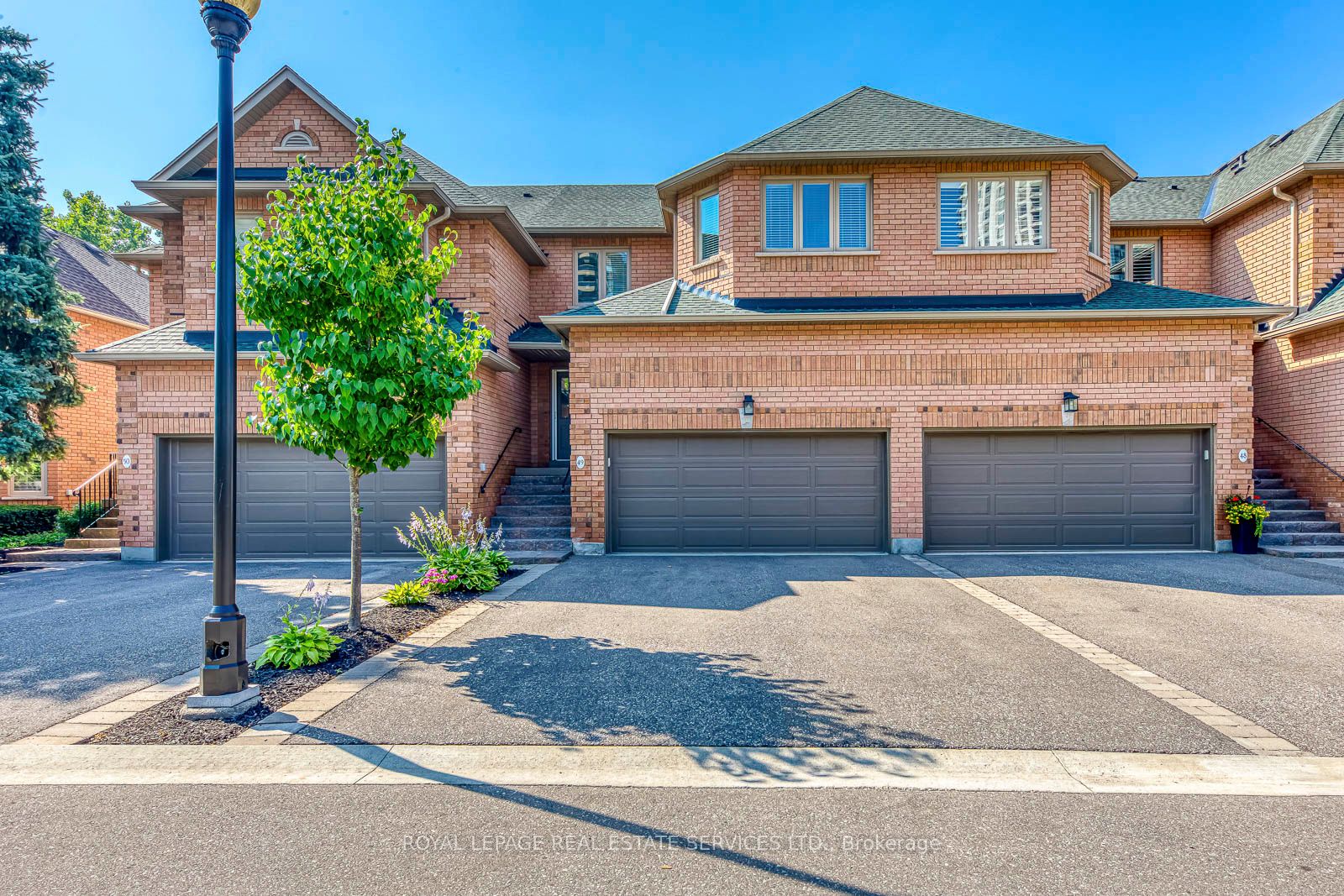 1905 Broad Hollow Gate 49 Property Photo 7