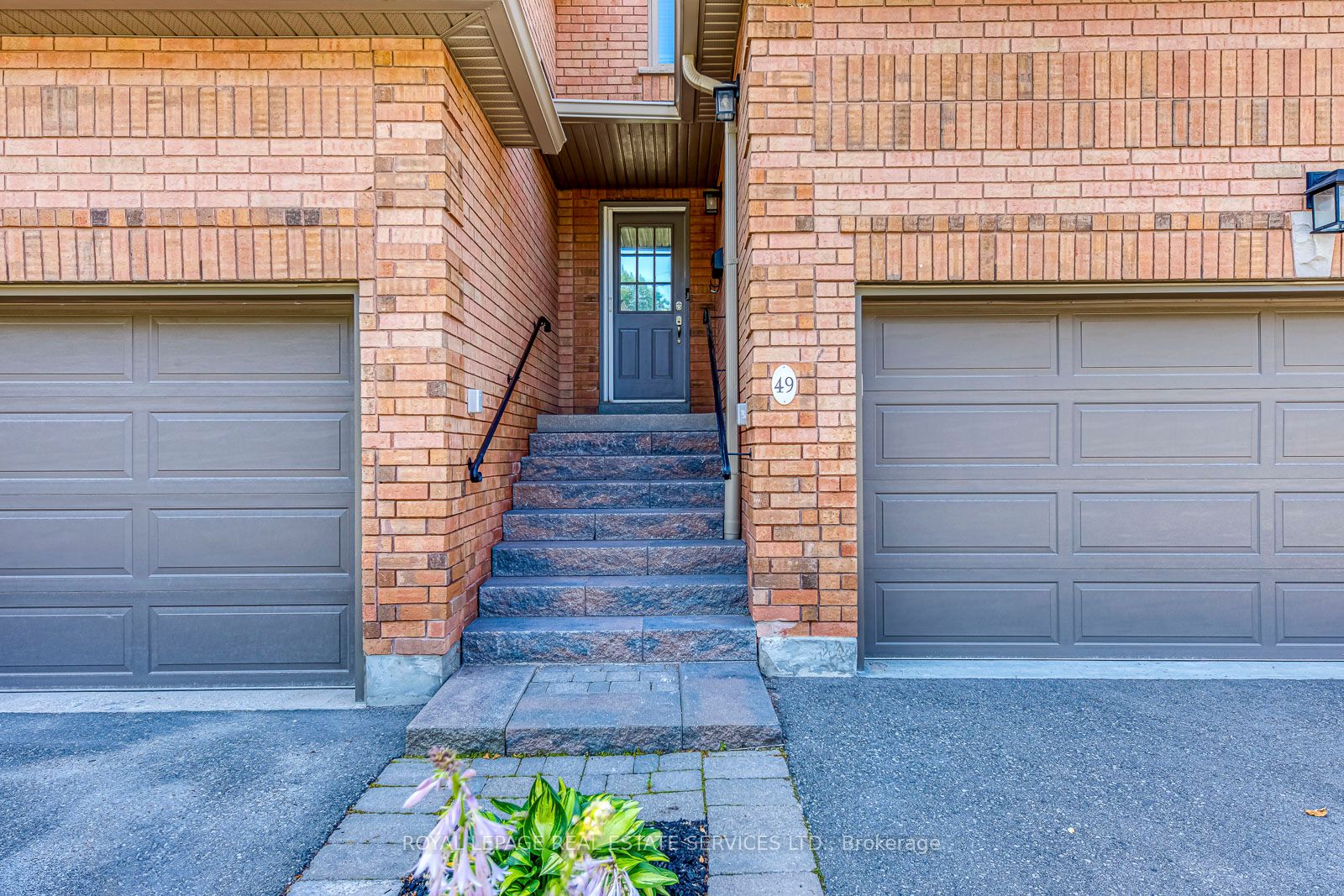 1905 Broad Hollow Gate 49 Property Photo 9