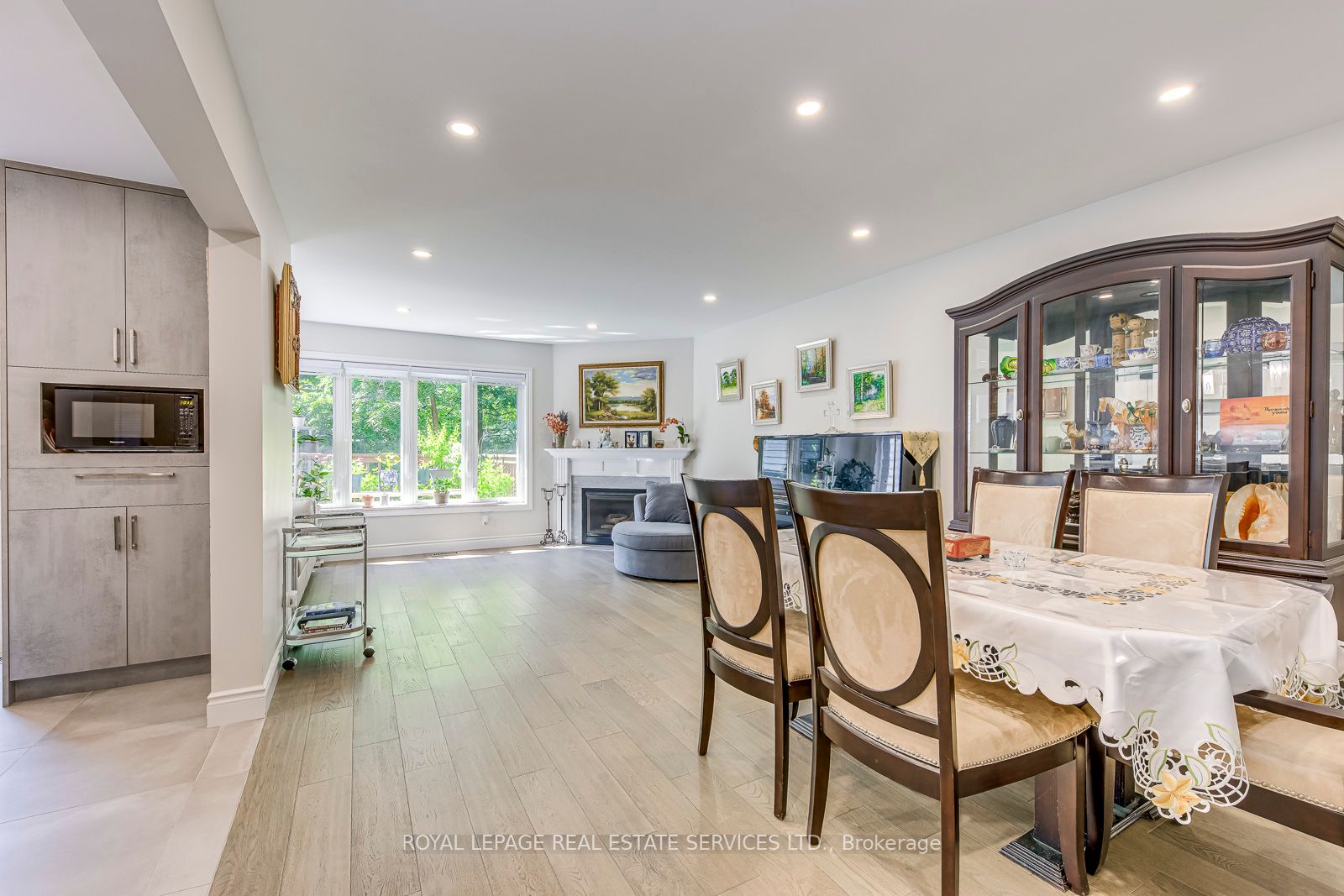 1905 Broad Hollow Gate 49 Property Photo 21