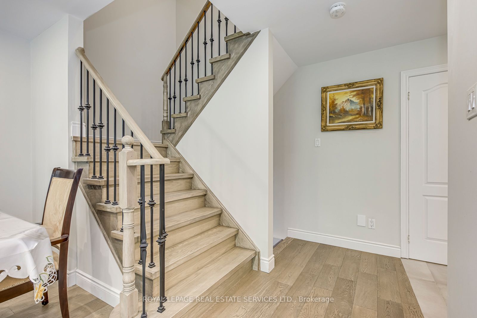 1905 Broad Hollow Gate 49 Property Photo 27