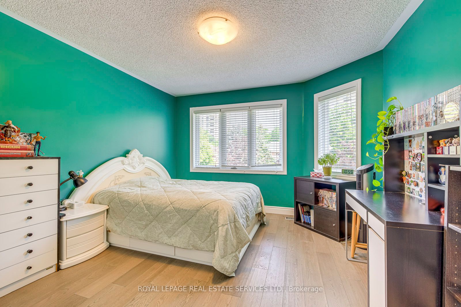 1905 Broad Hollow Gate 49 Property Photo 35