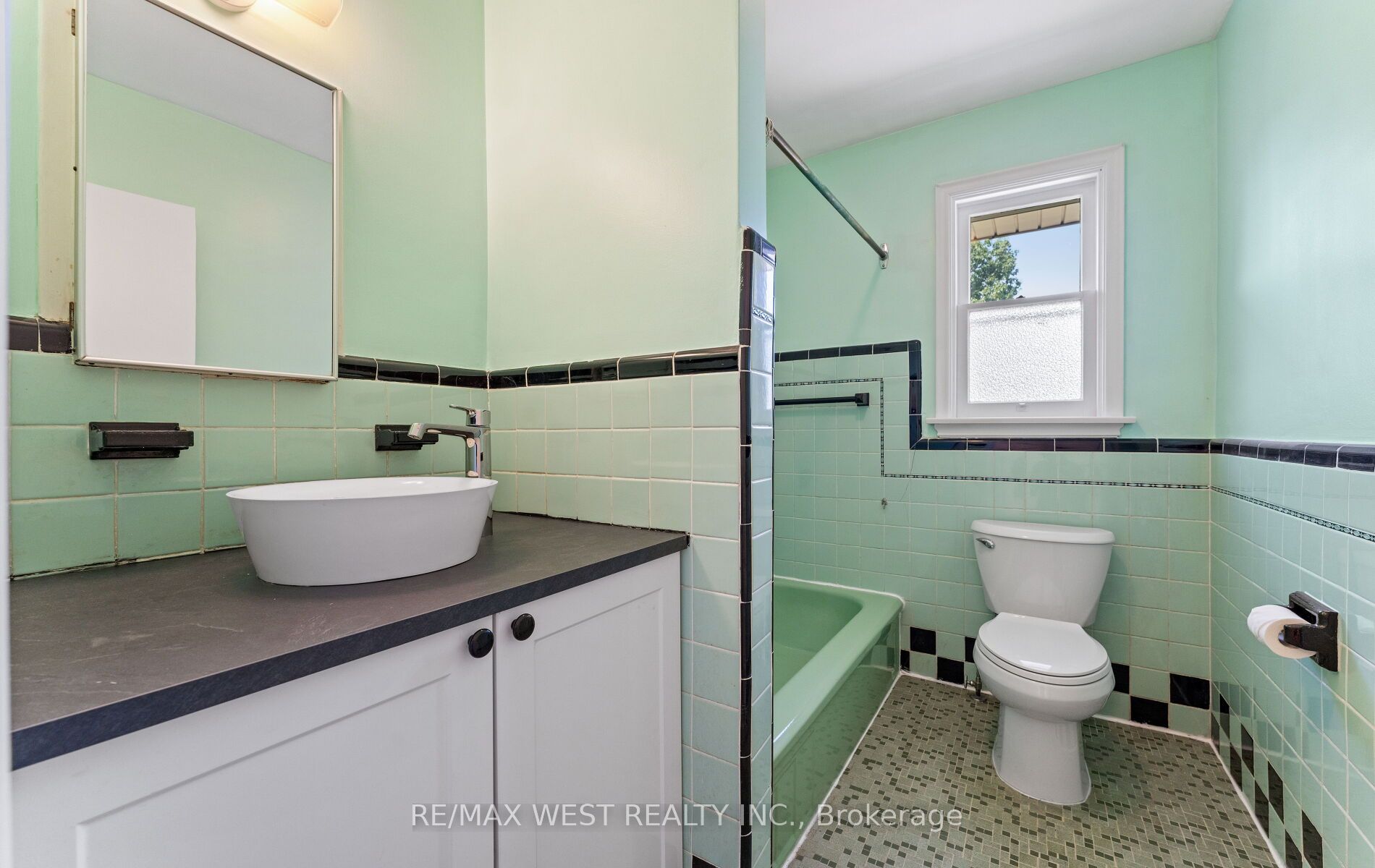 23 Waltham Drive Property Photo 23