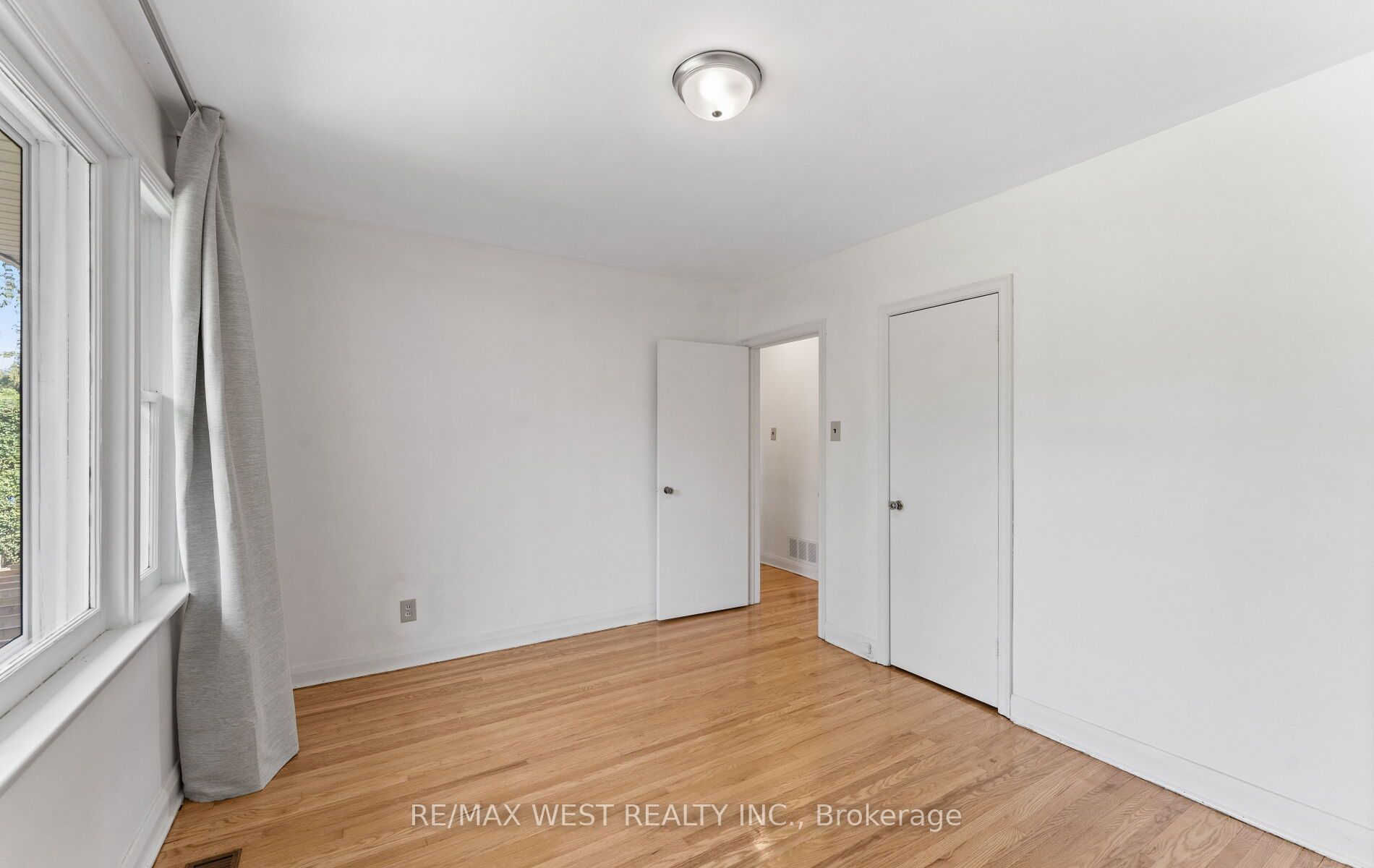 23 Waltham Drive Property Photo 27