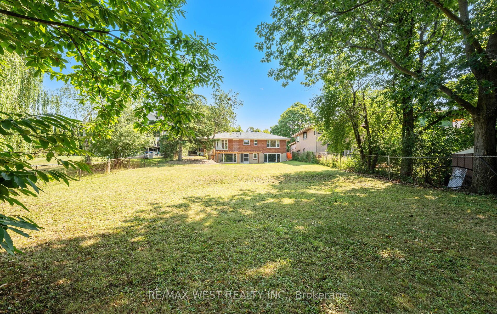 23 Waltham Drive Property Photo 33