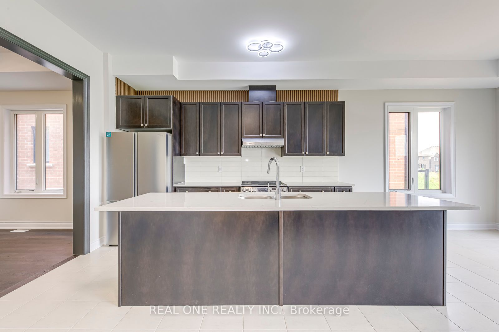 3103 Perkins Way Property Photo 6