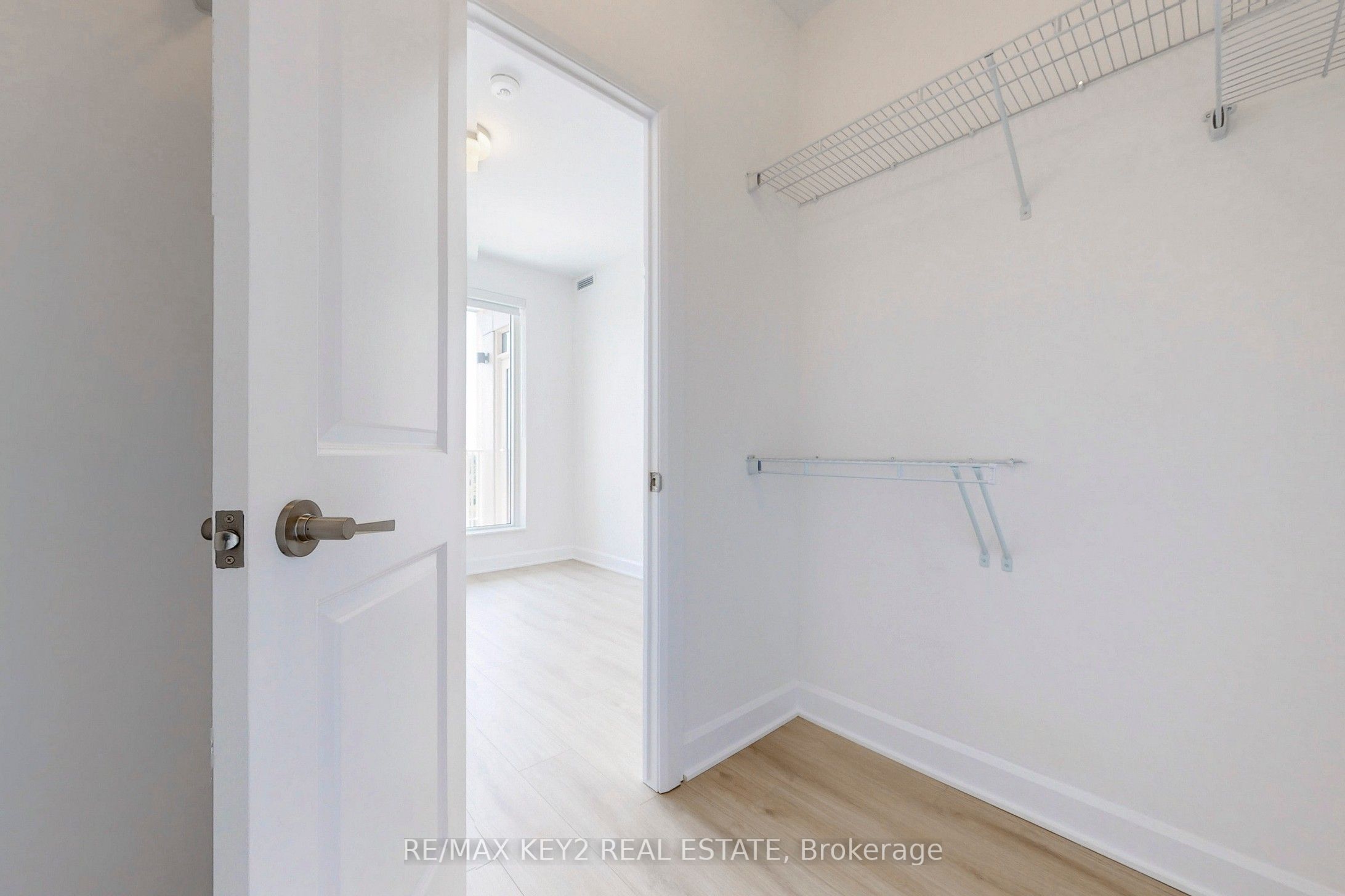 3240 William Colston Avenue 613 Property Photo 16