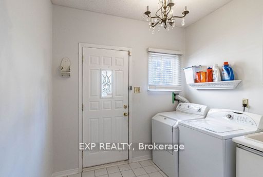 449 Greenpark Crescent Property Photo 11