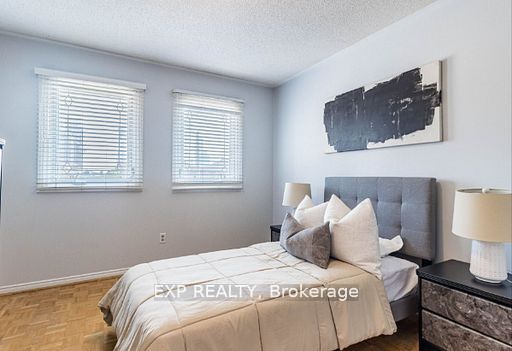 449 Greenpark Crescent Property Photo 18