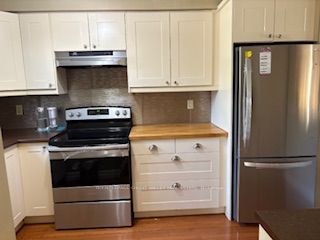 24 Sutter Ave Property Photo 13
