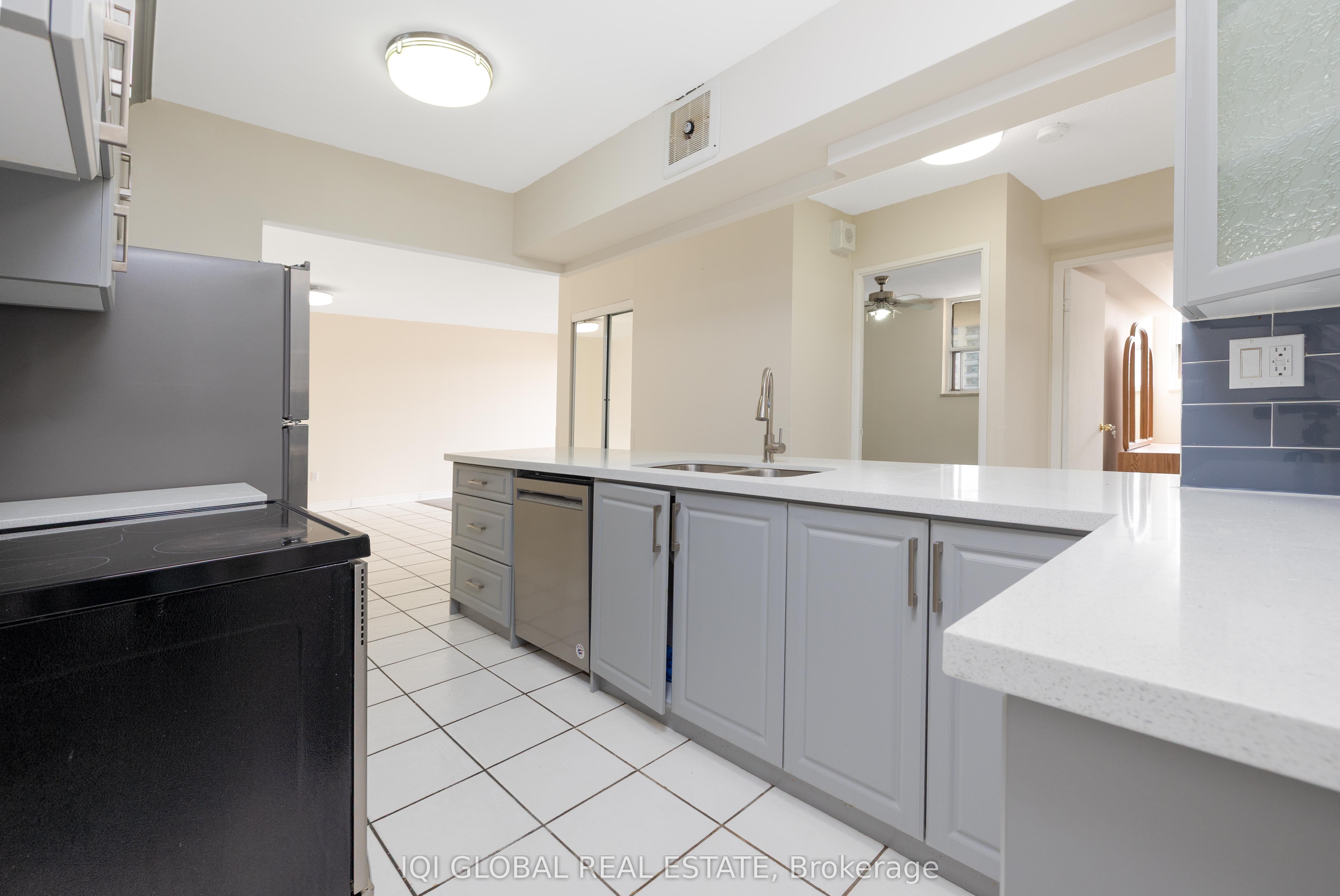 390 Dixon Road 1516 Property Photo 17