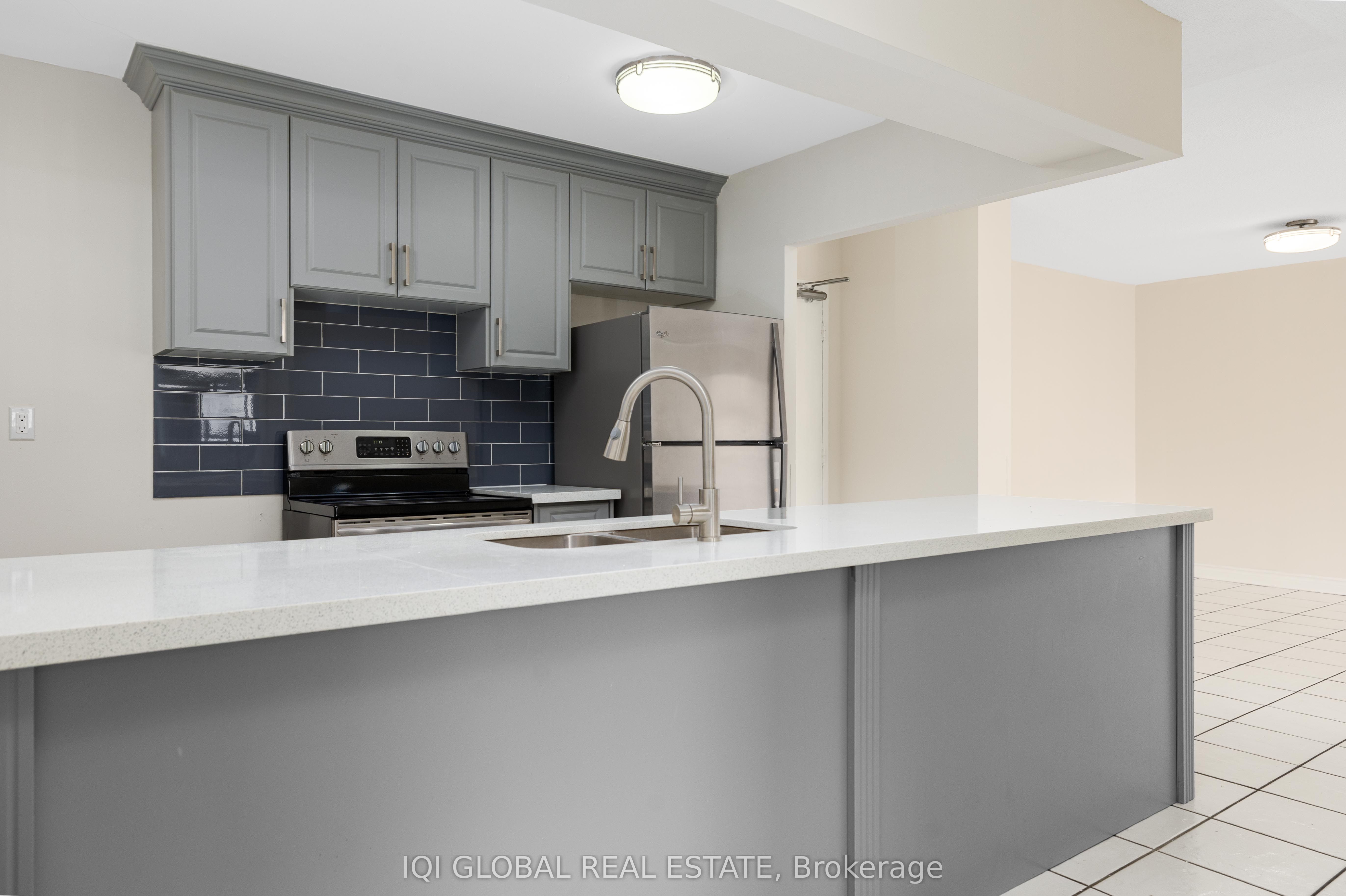 390 Dixon Road 1516 Property Photo 18