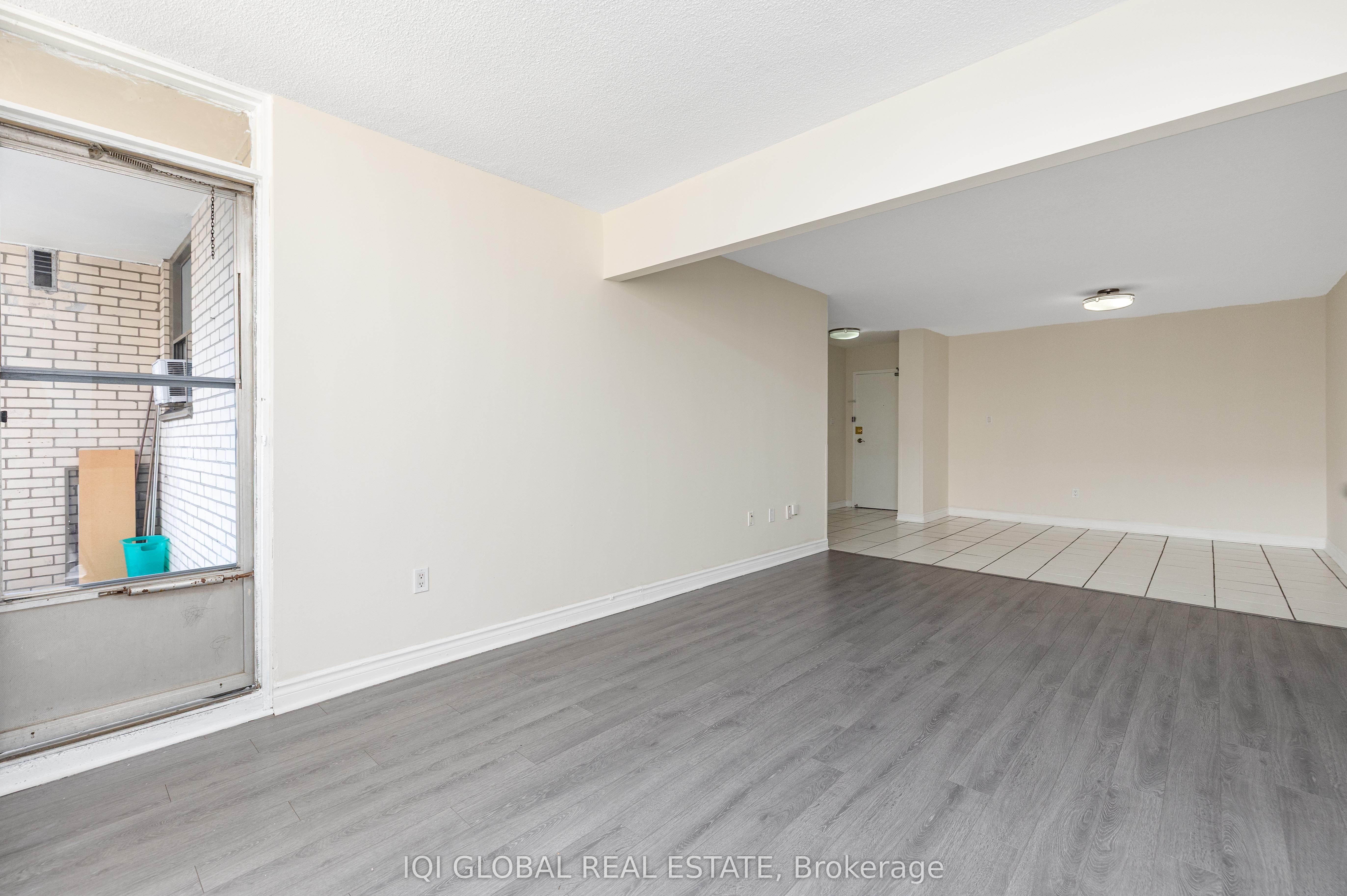 390 Dixon Road 1516 Property Photo 24
