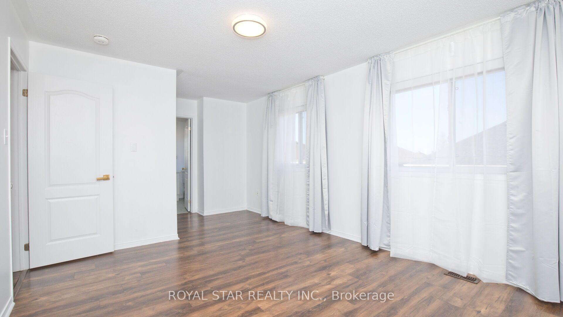 13 Waterdale Road Property Photo 19