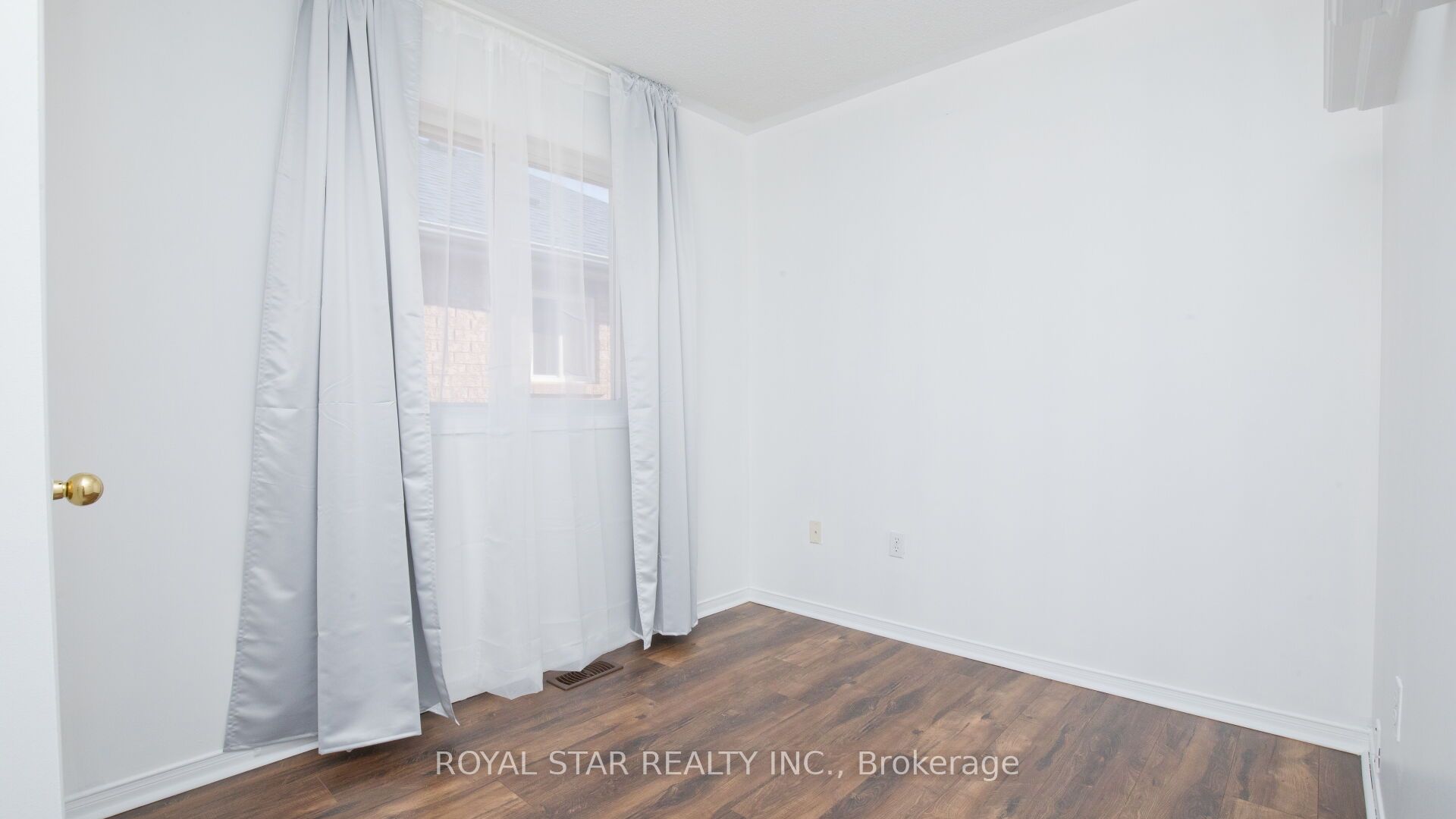 13 Waterdale Road Property Photo 24