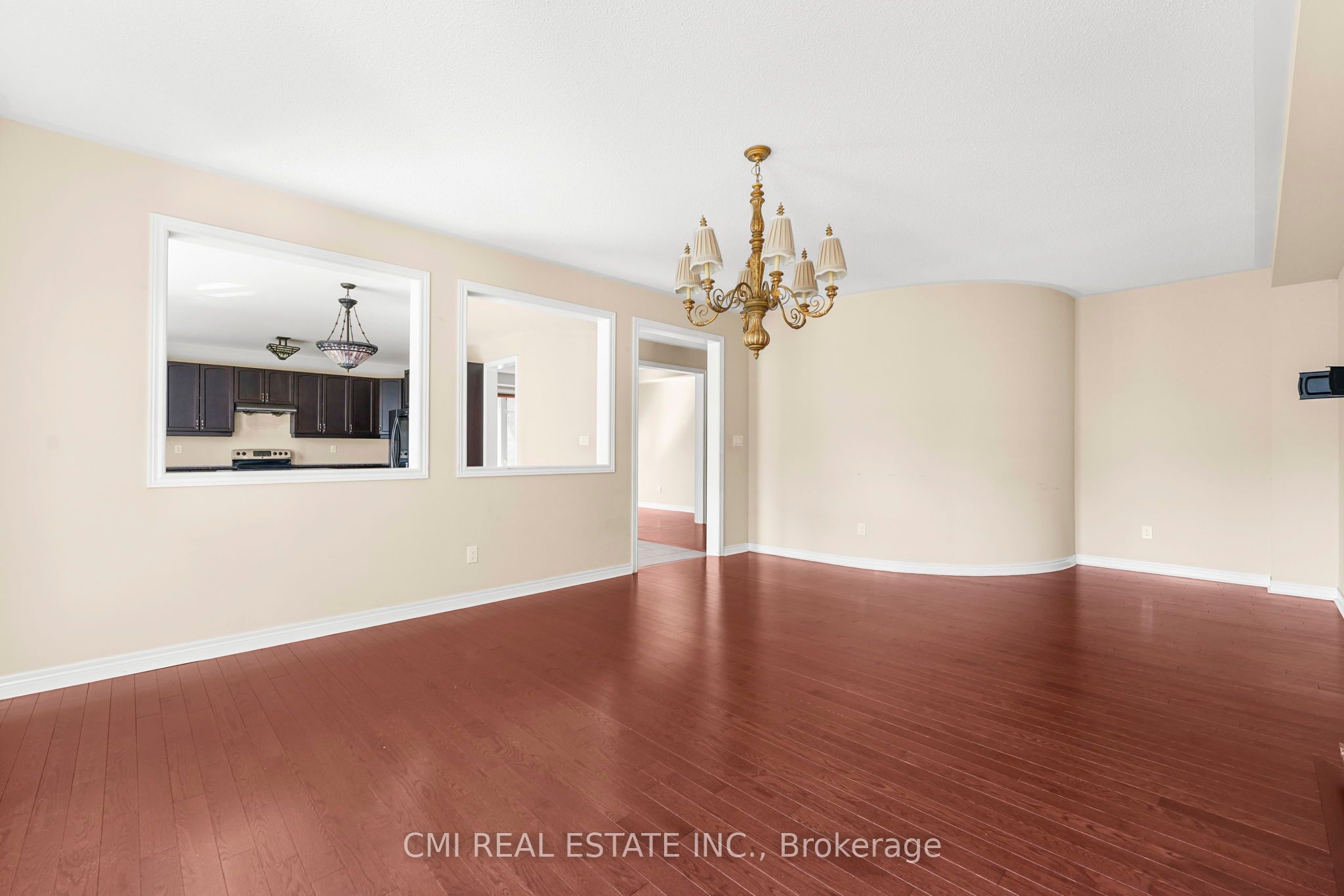 5 Decorso Drive N Property Photo 9