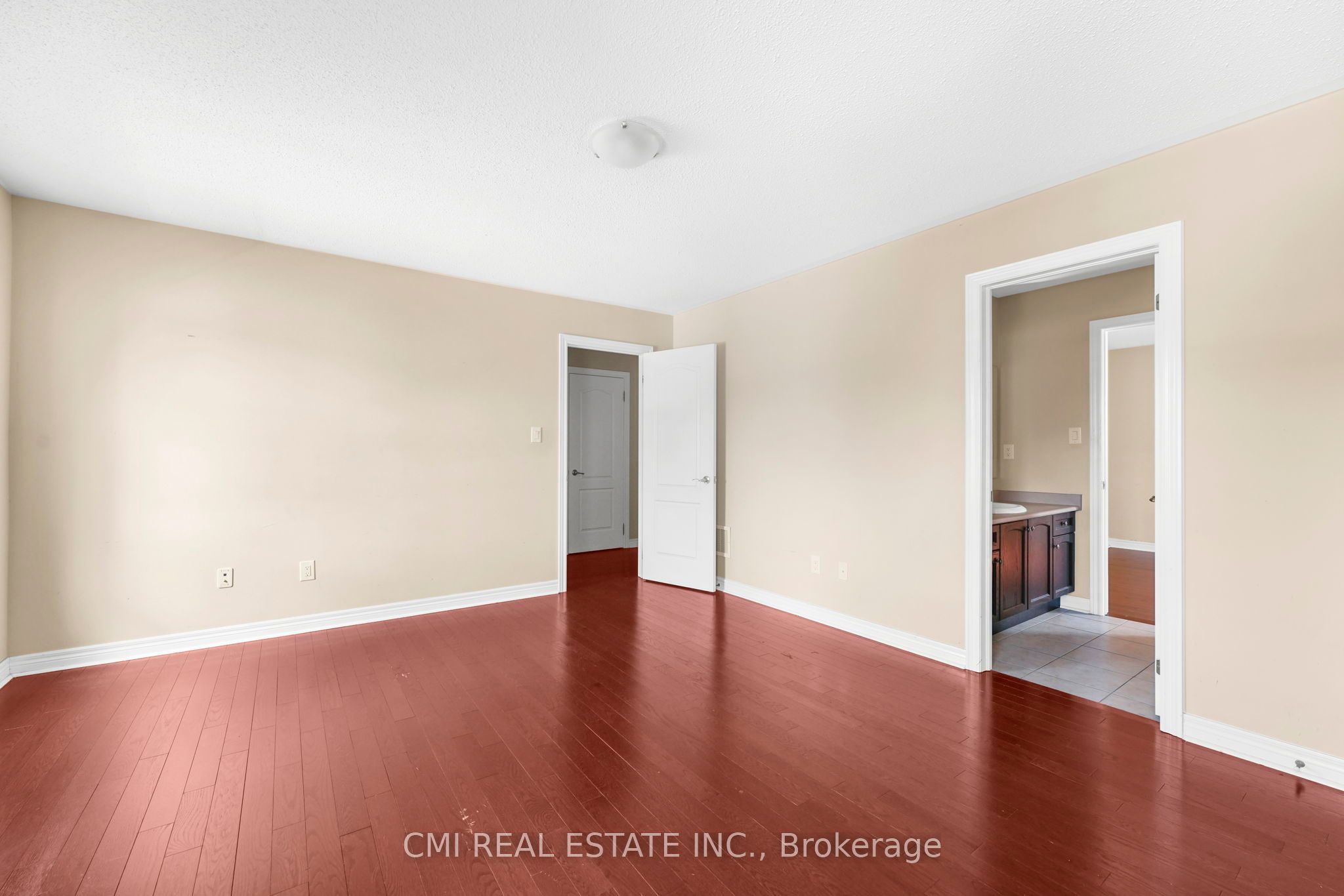 5 Decorso Drive N Property Photo 31