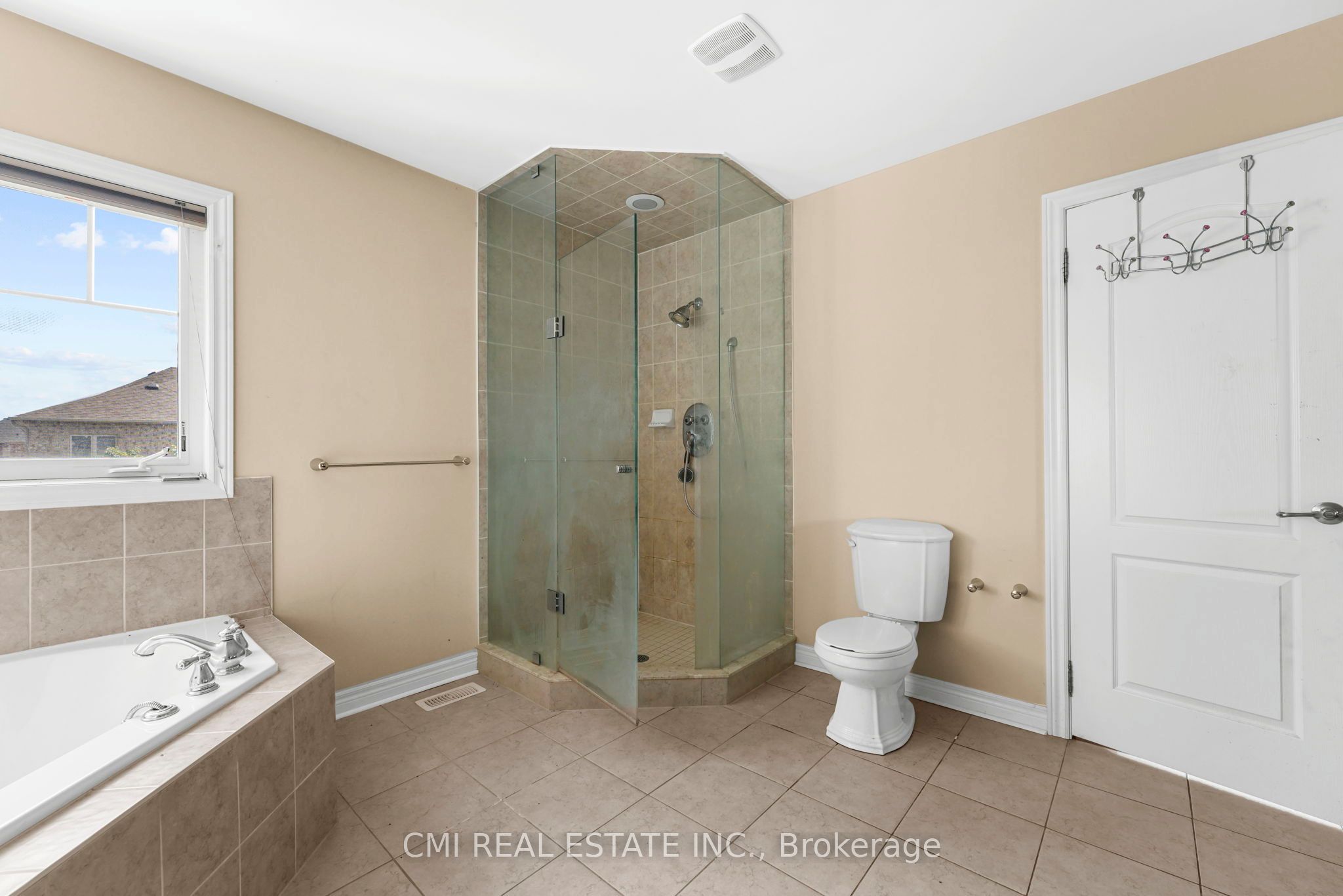 5 Decorso Drive N Property Photo 32