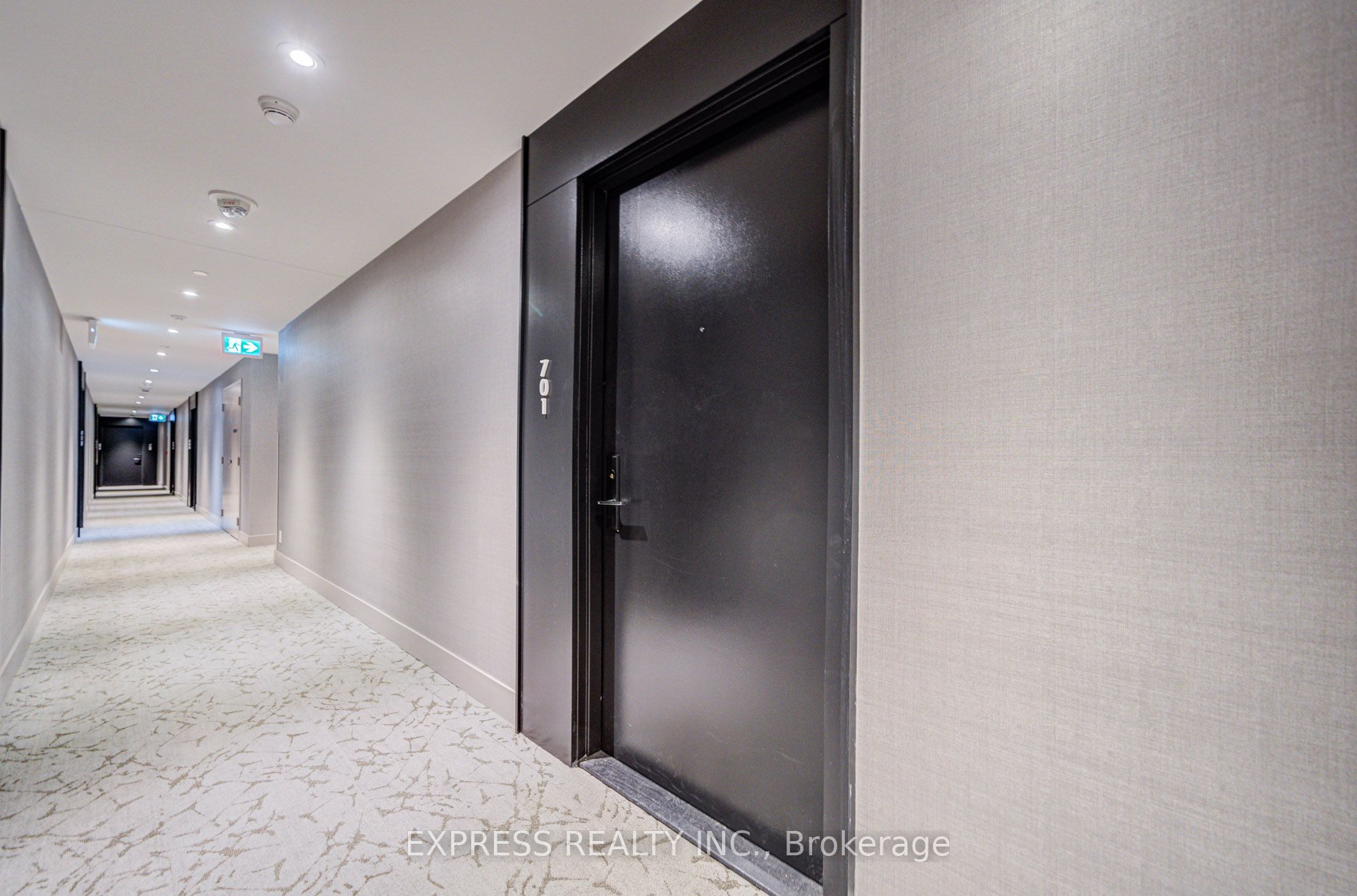 270 Dufferin Street 701 Property Photo 9