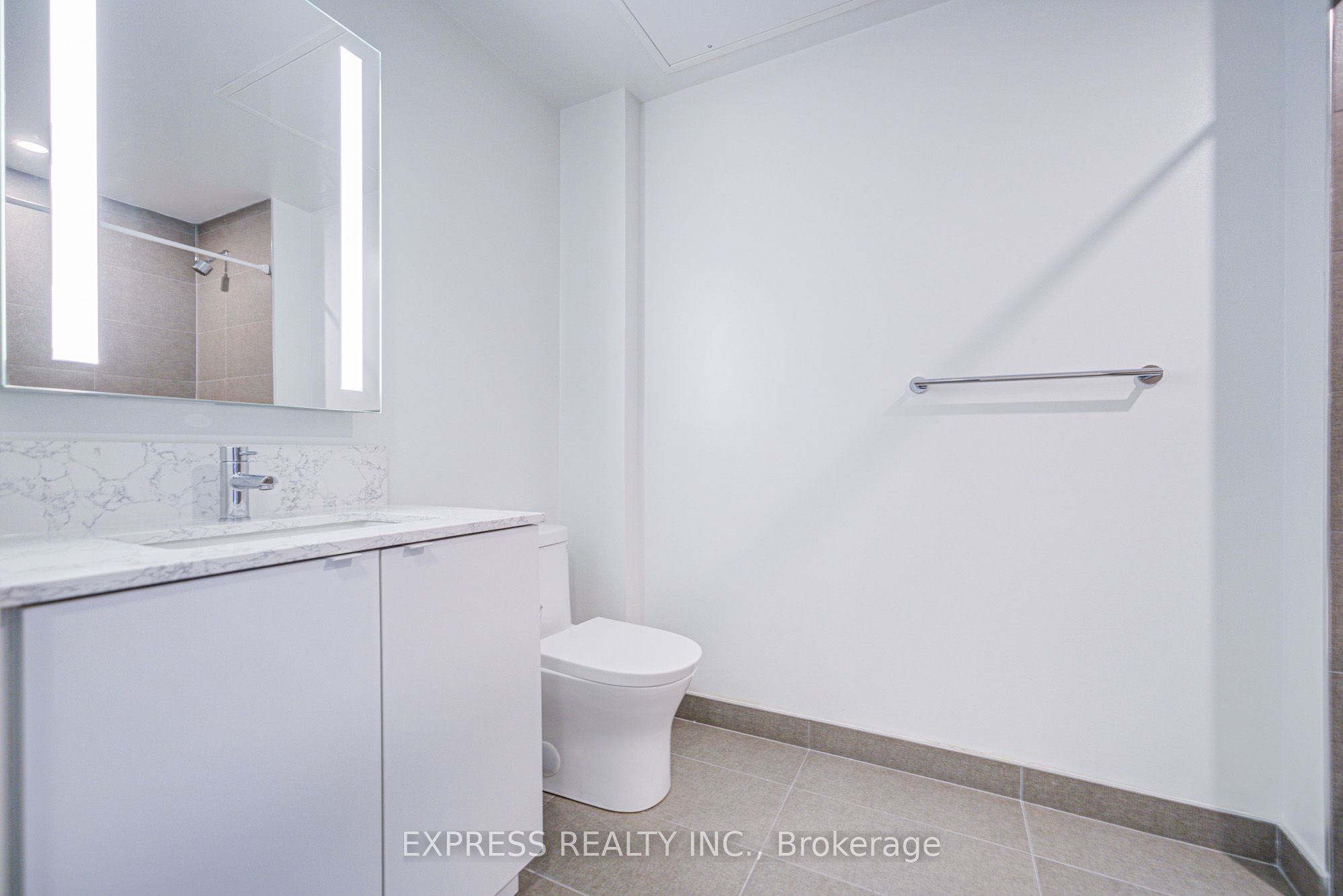 270 Dufferin Street 701 Property Photo 15