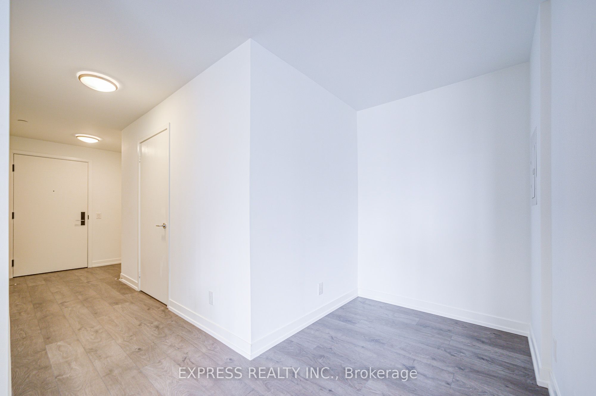270 Dufferin Street 701 Property Photo 18
