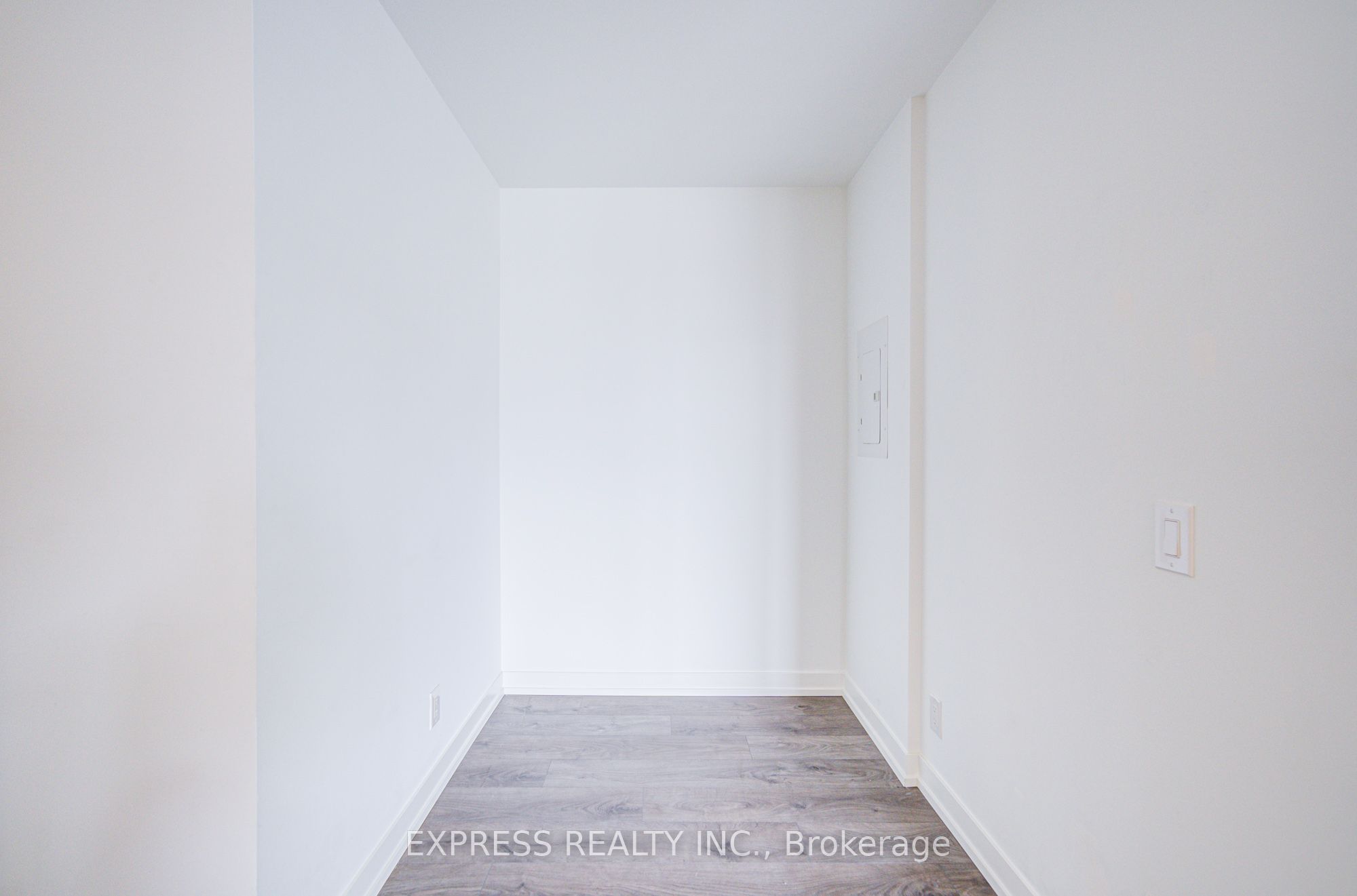 270 Dufferin Street 701 Property Photo 19