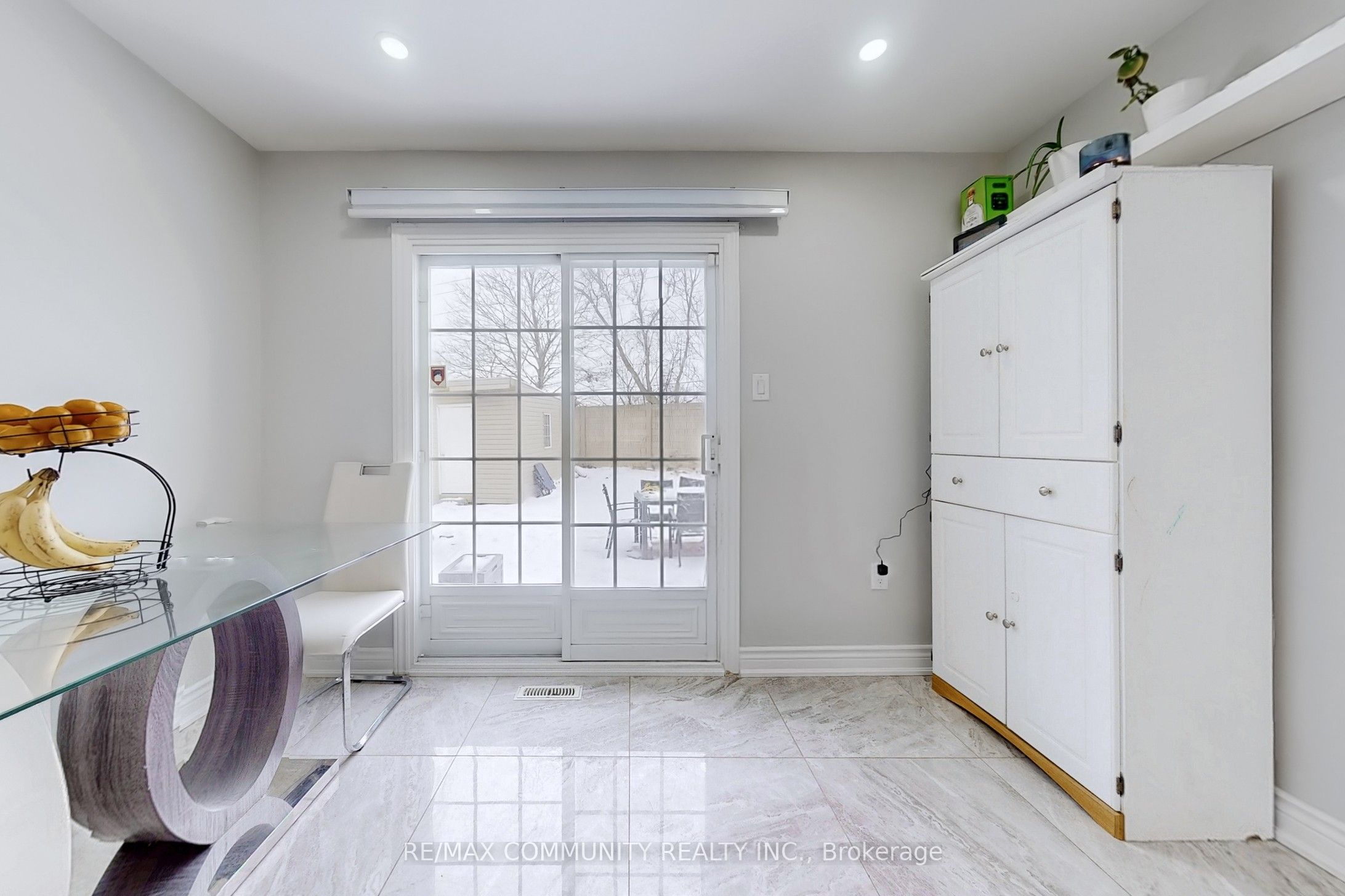 65 Creditstone Road Property Photo 8