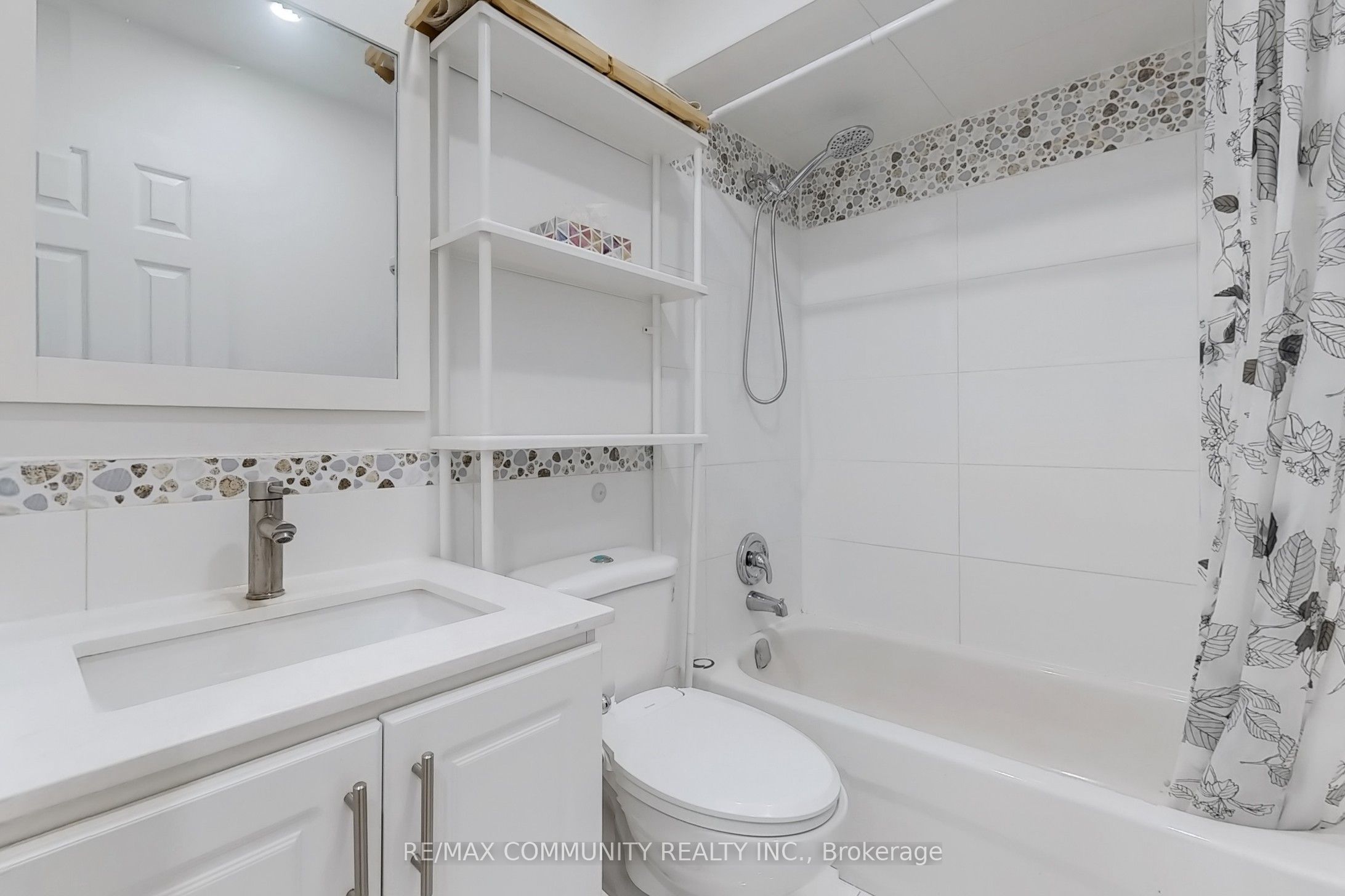 65 Creditstone Road Property Photo 29