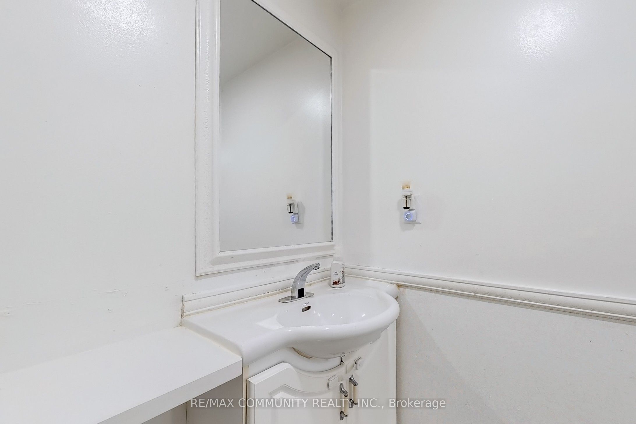65 Creditstone Road Property Photo 38