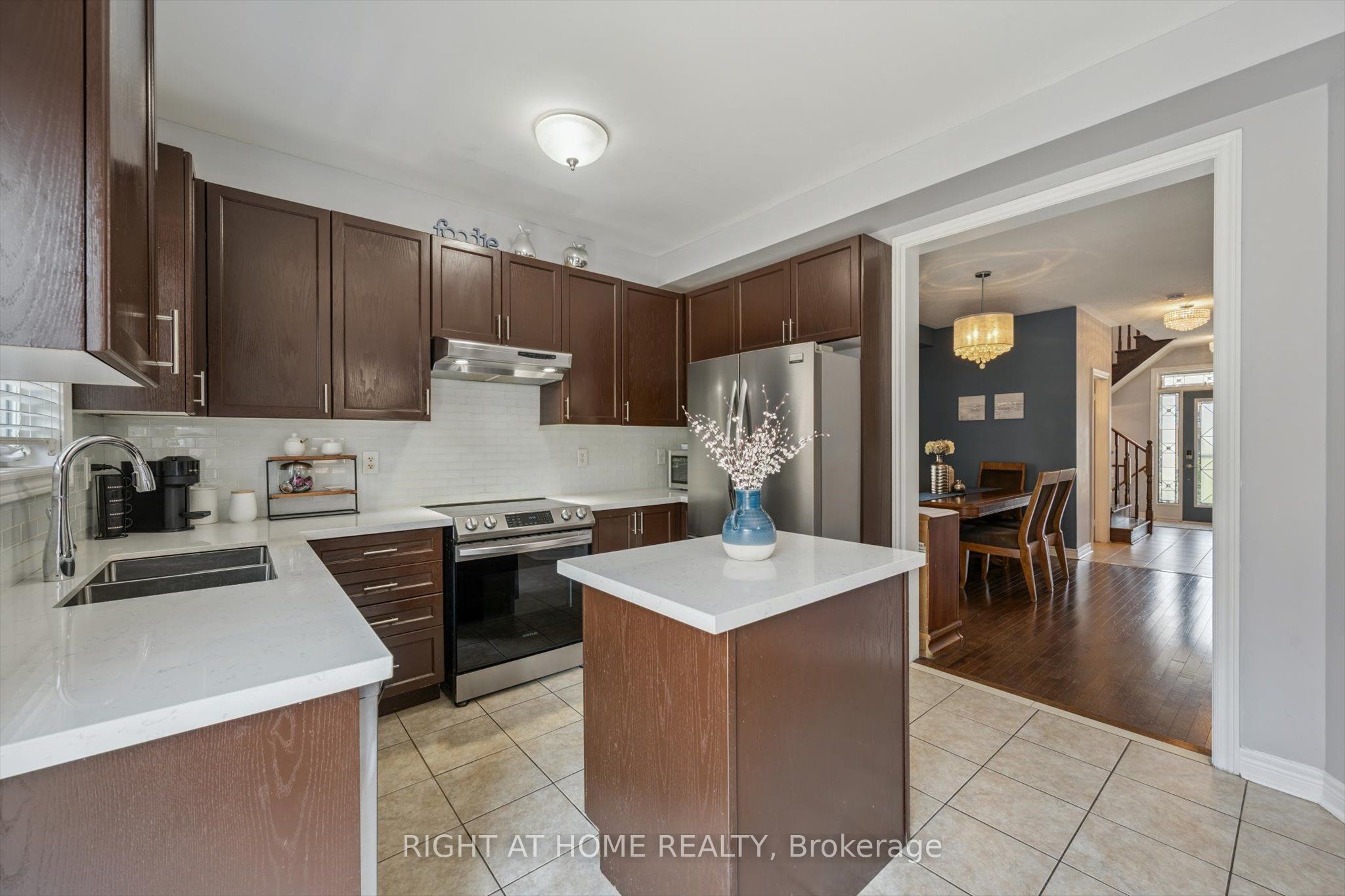 14 Joywill Court Property Photo 7