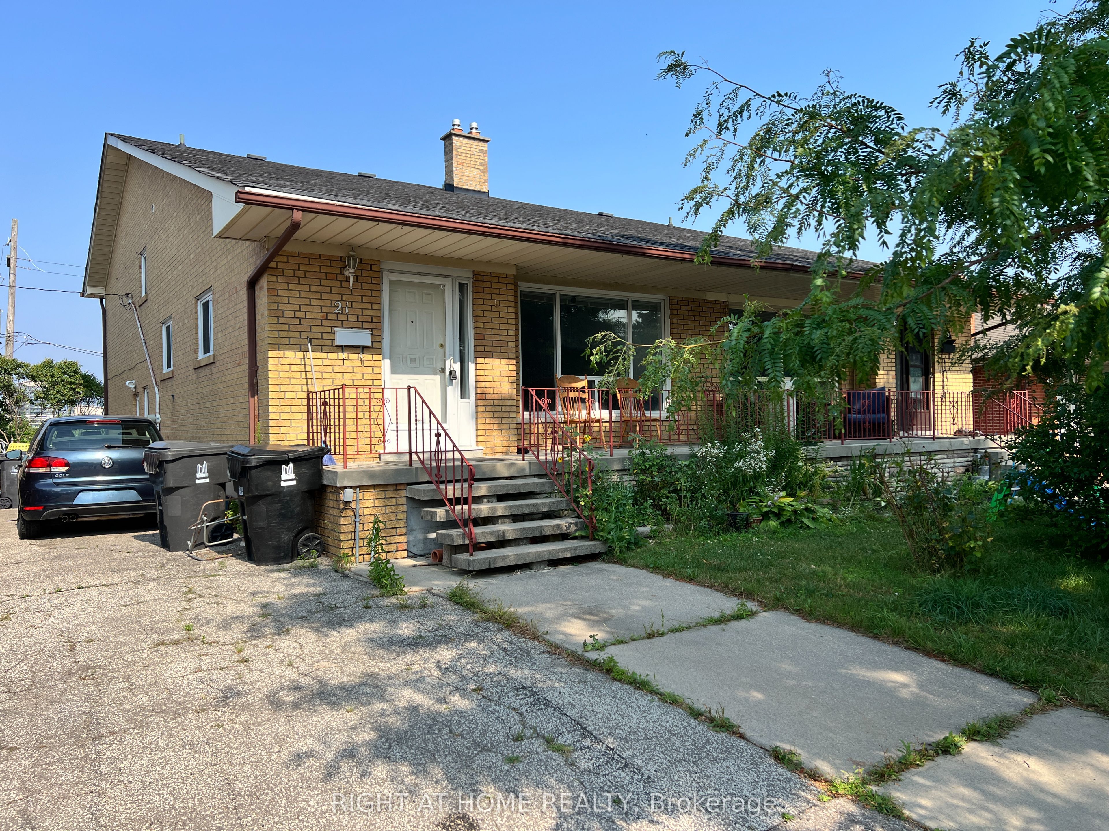 21 Featherwood Place Property Photo 2