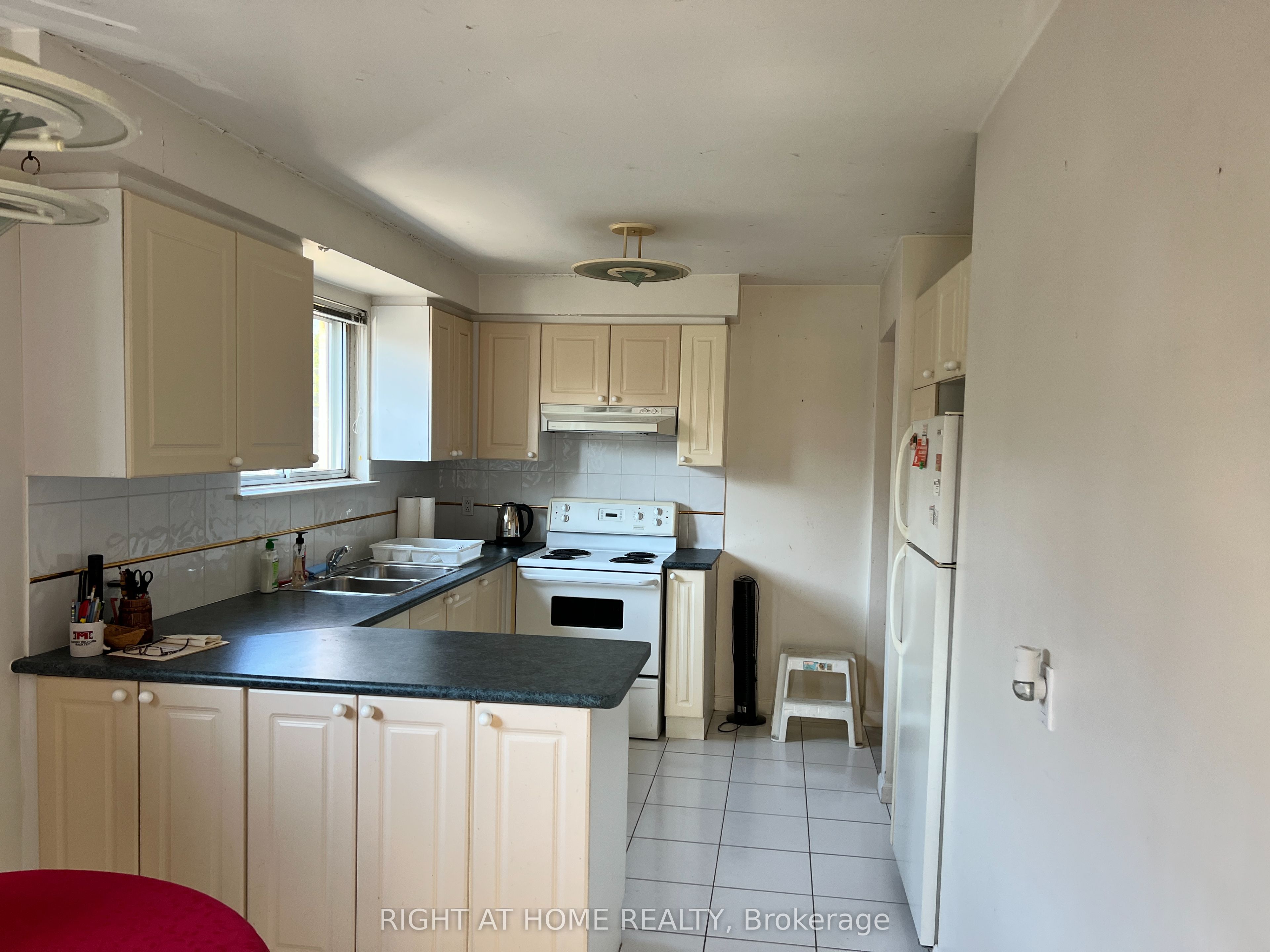 21 Featherwood Place Property Photo 5