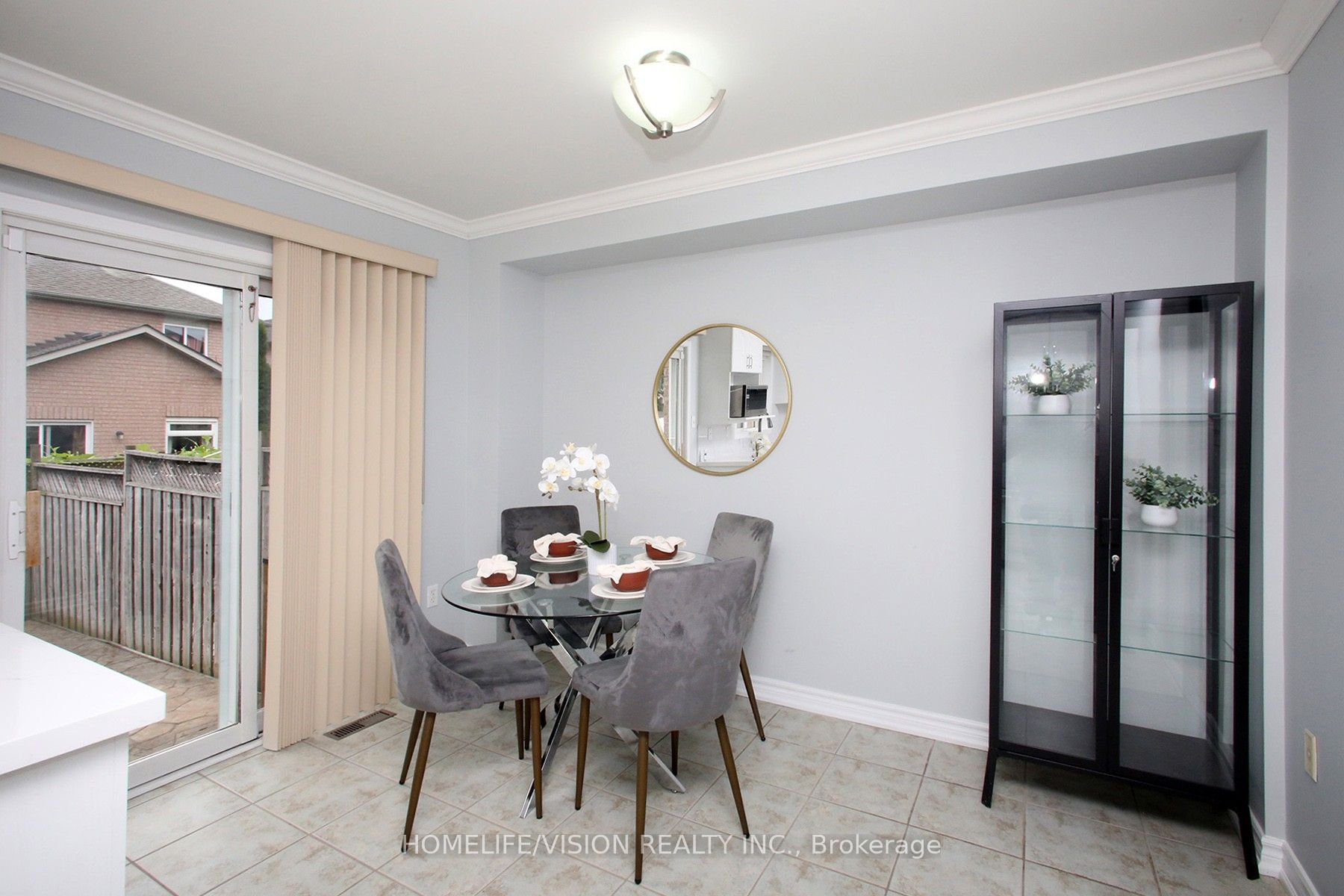 3810 Foxborough Trl Property Photo 14