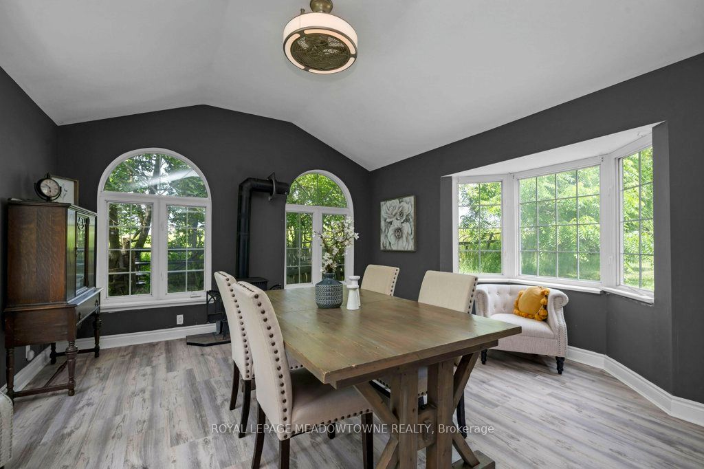 5595 25 Side Road Property Photo 16