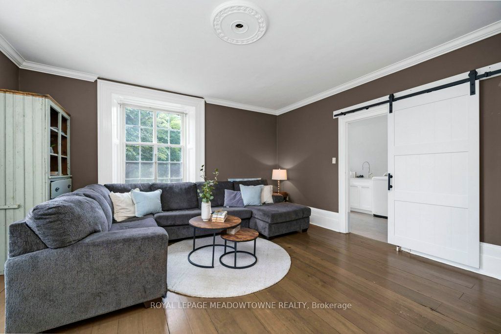 5595 25 Side Road Property Photo 22