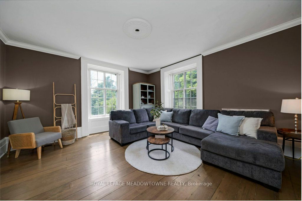 5595 25 Side Road Property Photo 23