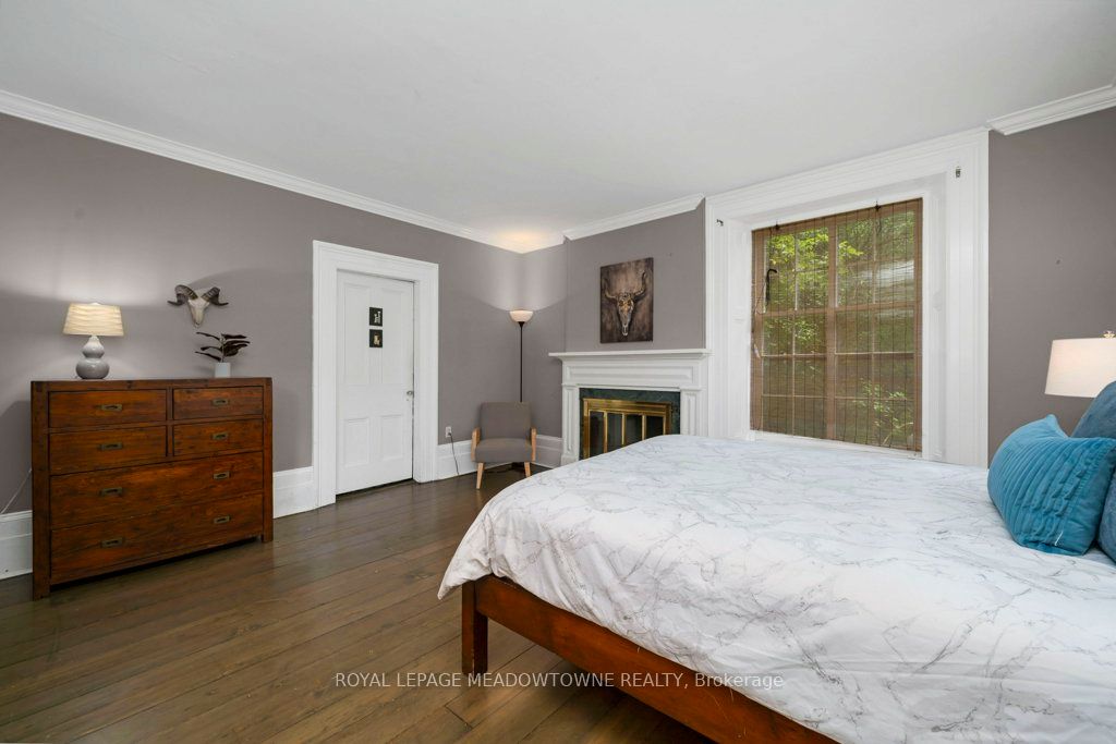 5595 25 Side Road Property Photo 27