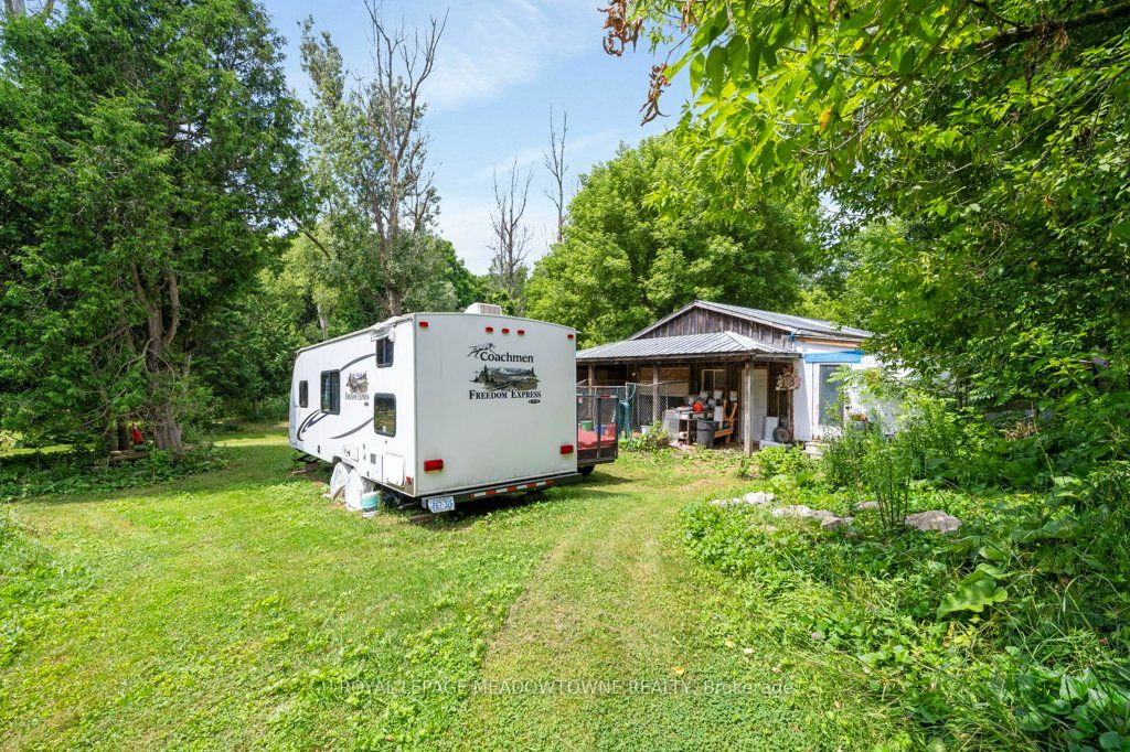 5595 25 Side Road Property Photo 45