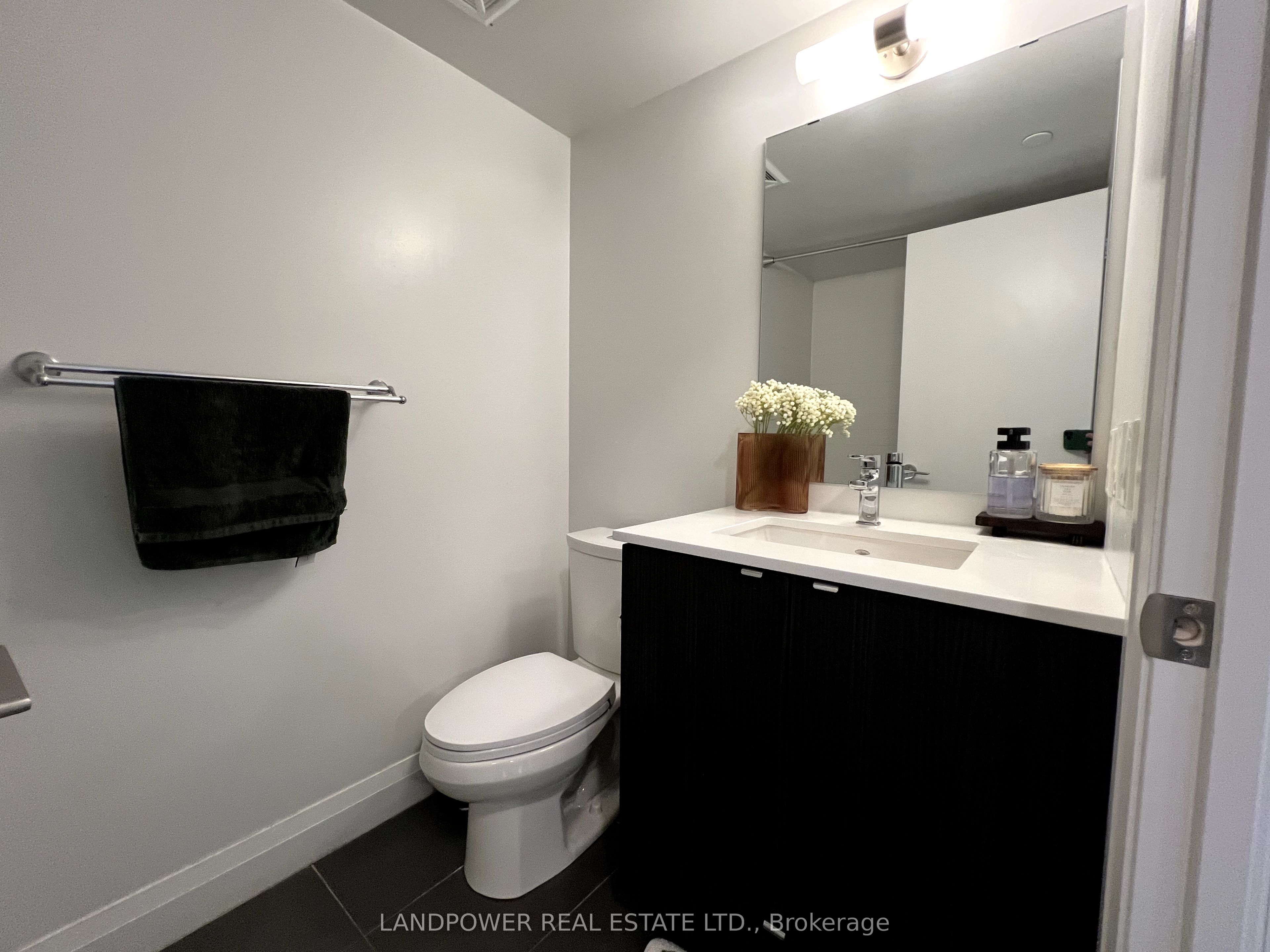 1461 Lawrence Avenue W 908 Property Photo 26