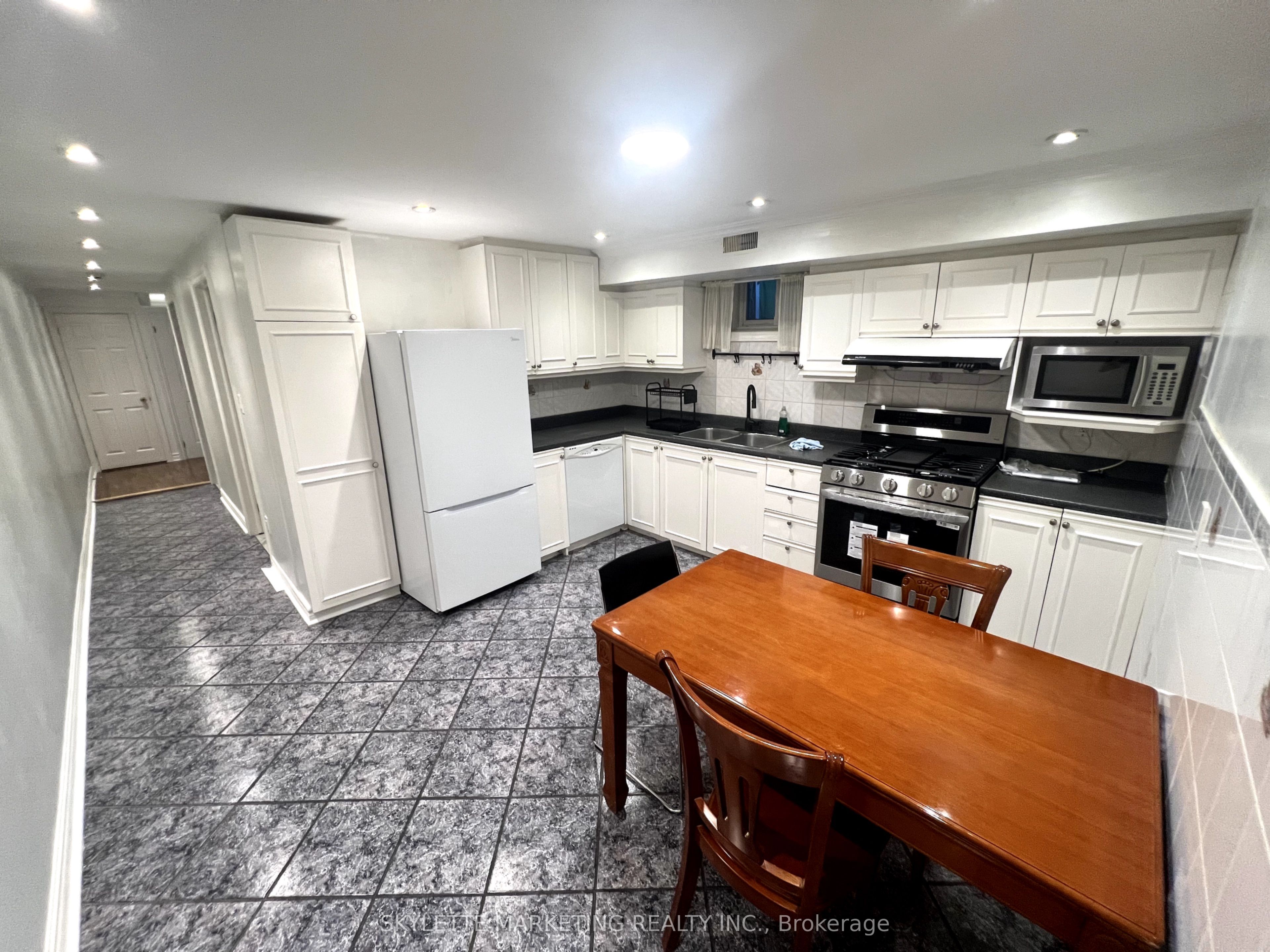 106 Brandon Avenue Bsmt Property Photo 1