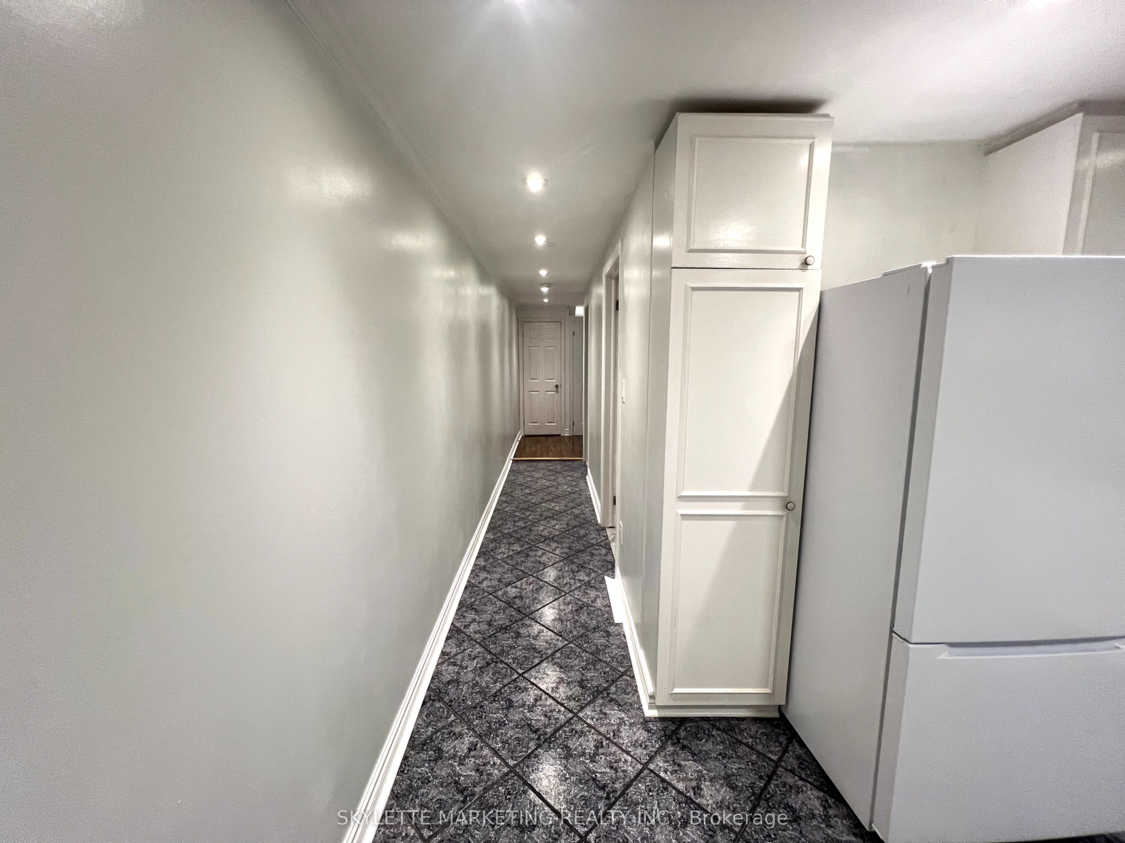106 Brandon Avenue Bsmt Property Photo 3