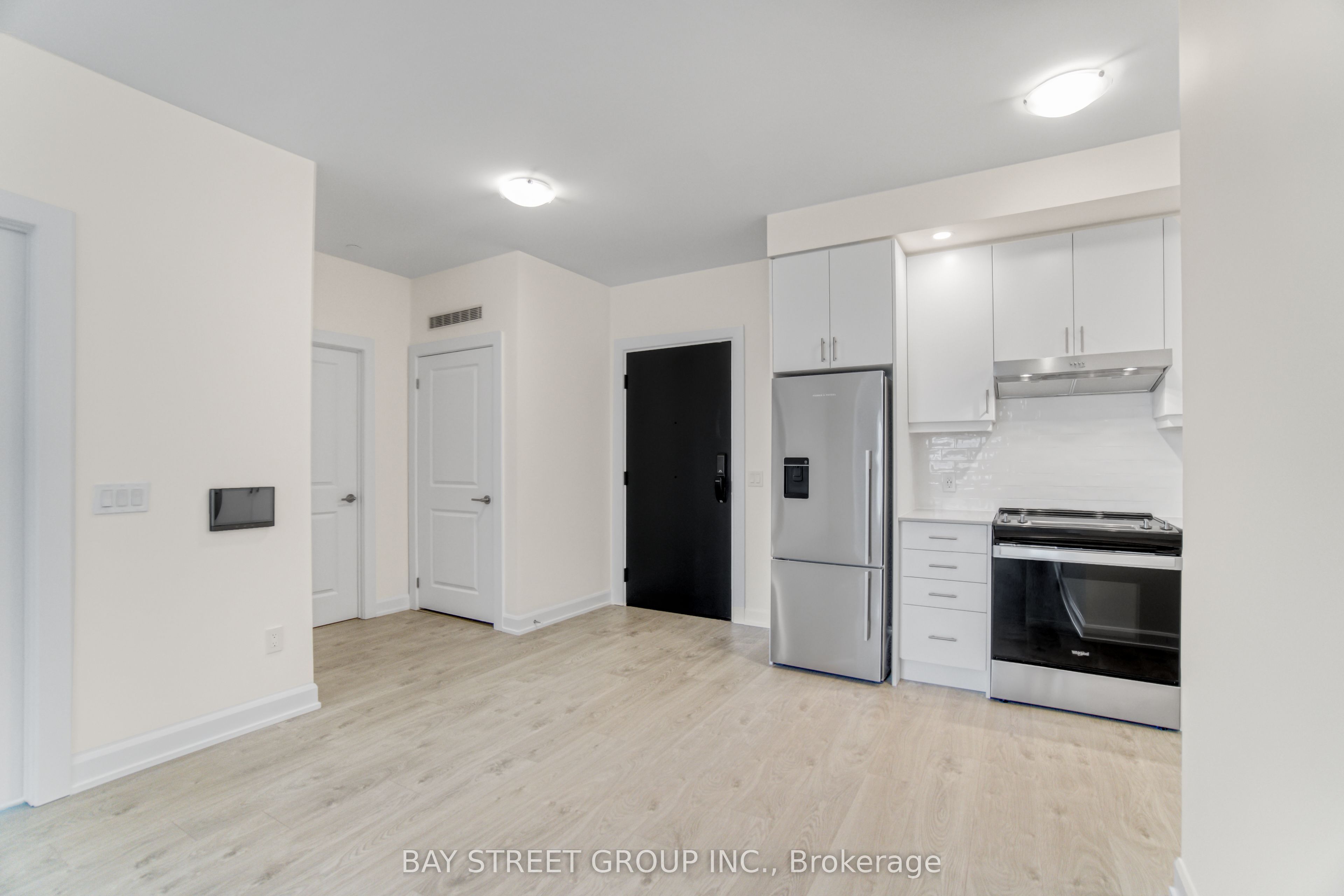 3220 William Coltson Avenue 602 Property Photo 13