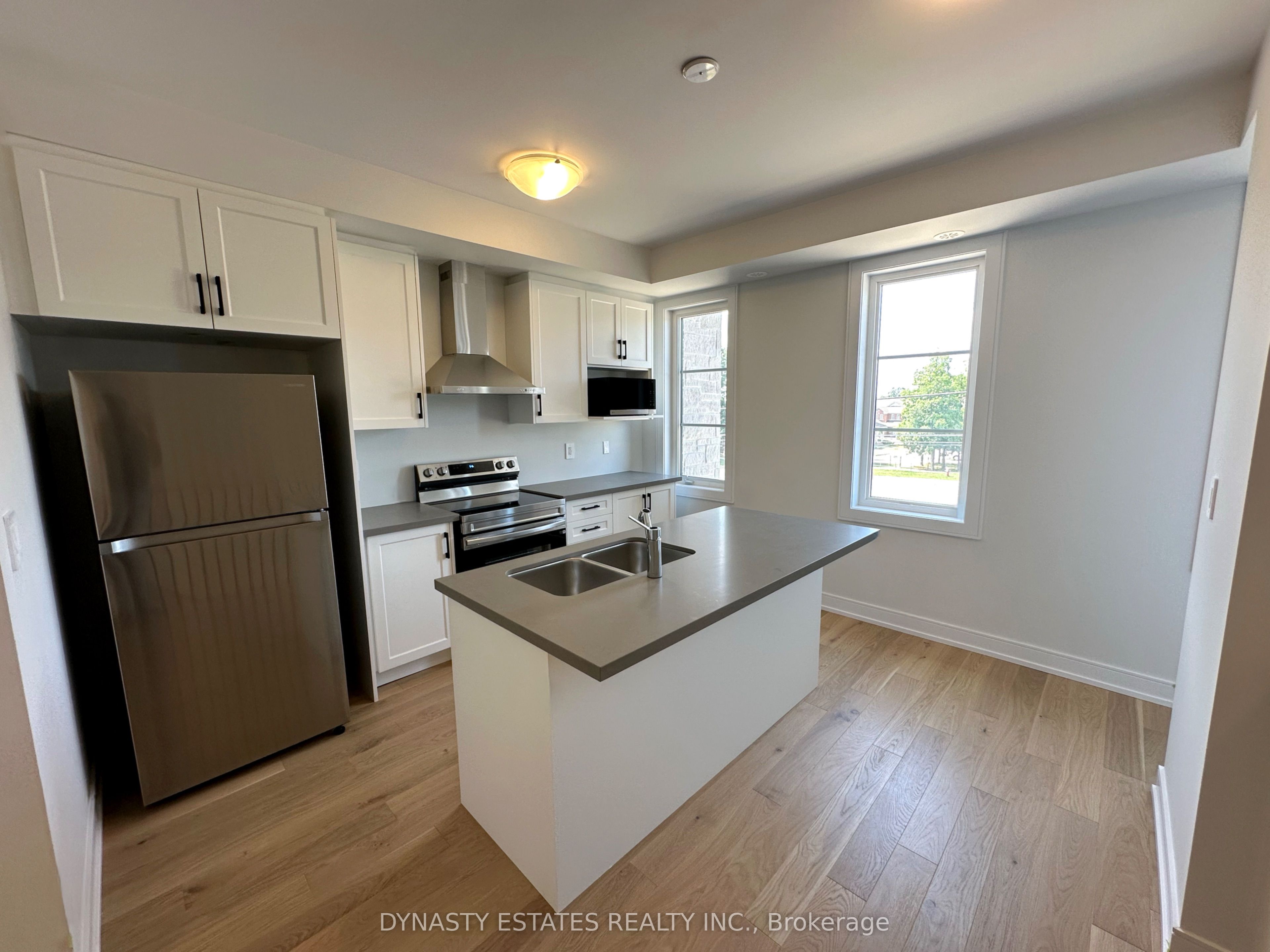 5947 Saigon Street Property Photo 3