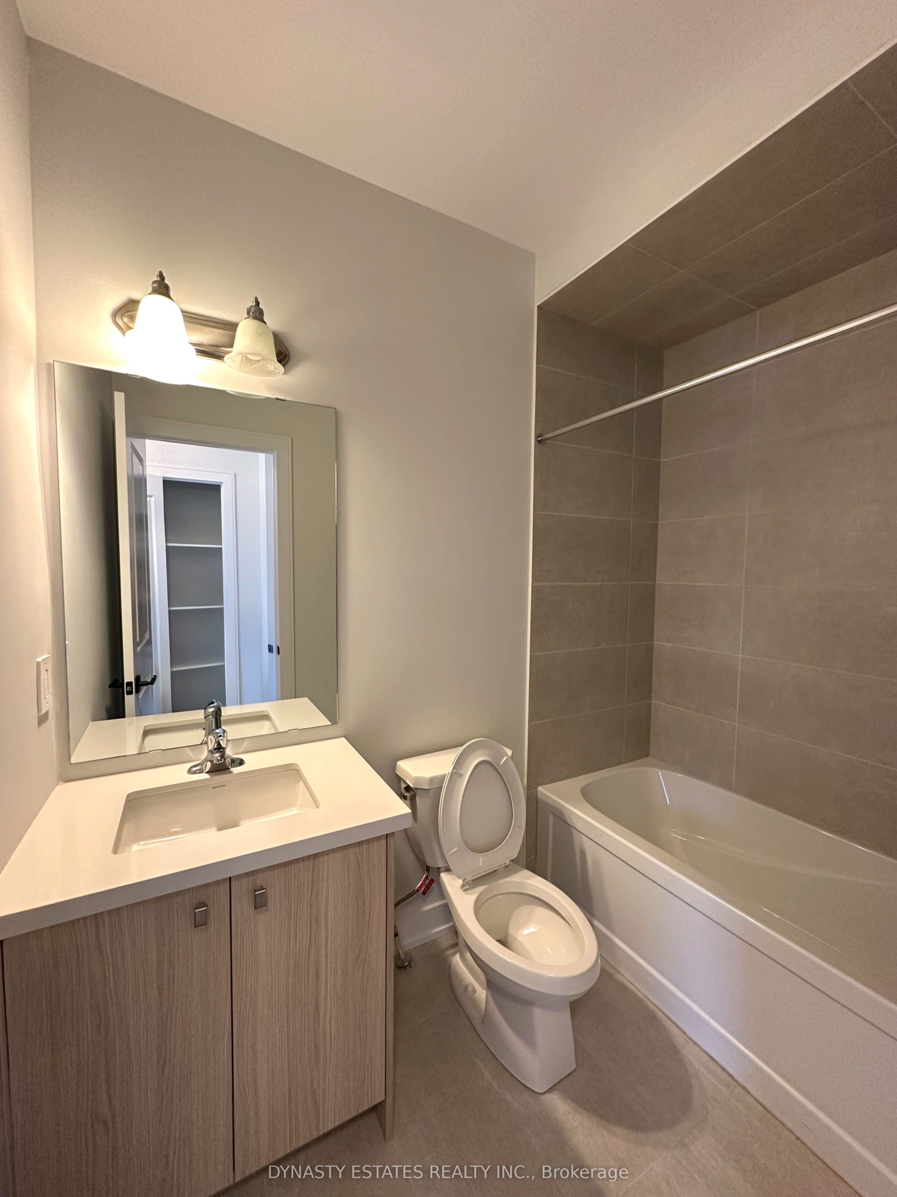 5947 Saigon Street Property Photo 25