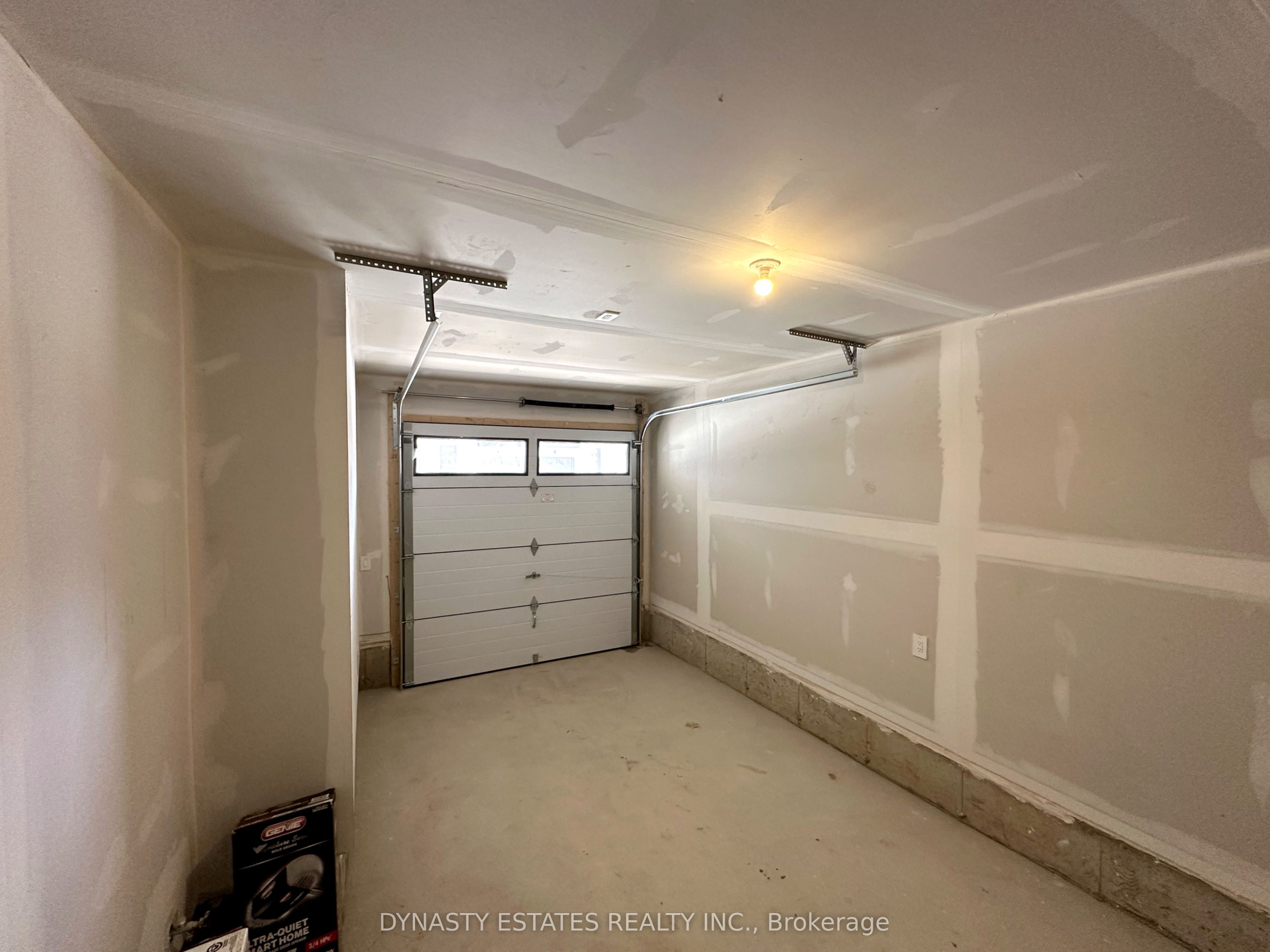 5947 Saigon Street Property Photo 38