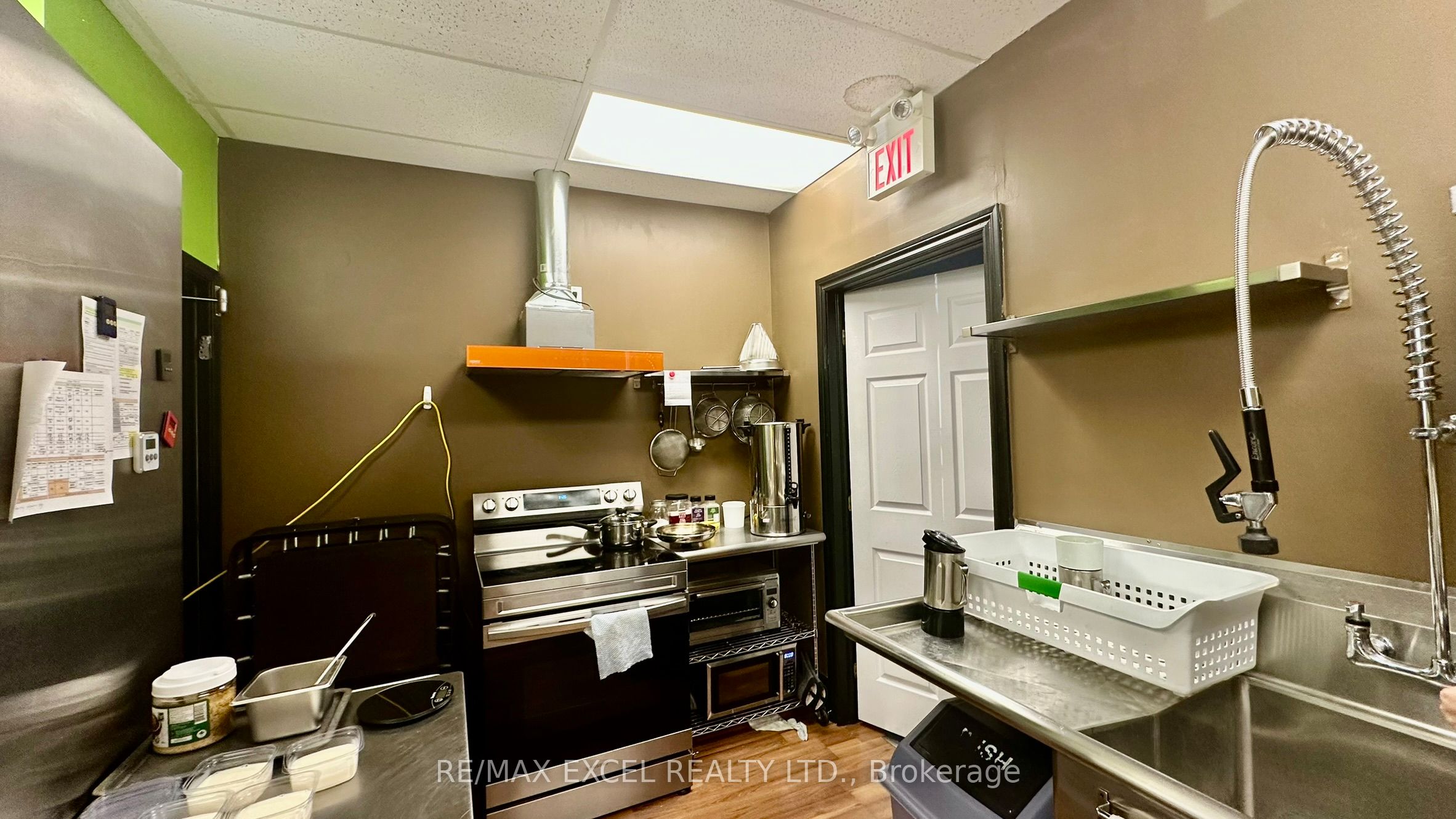 503 Pinegrove Rd Property Photo 6