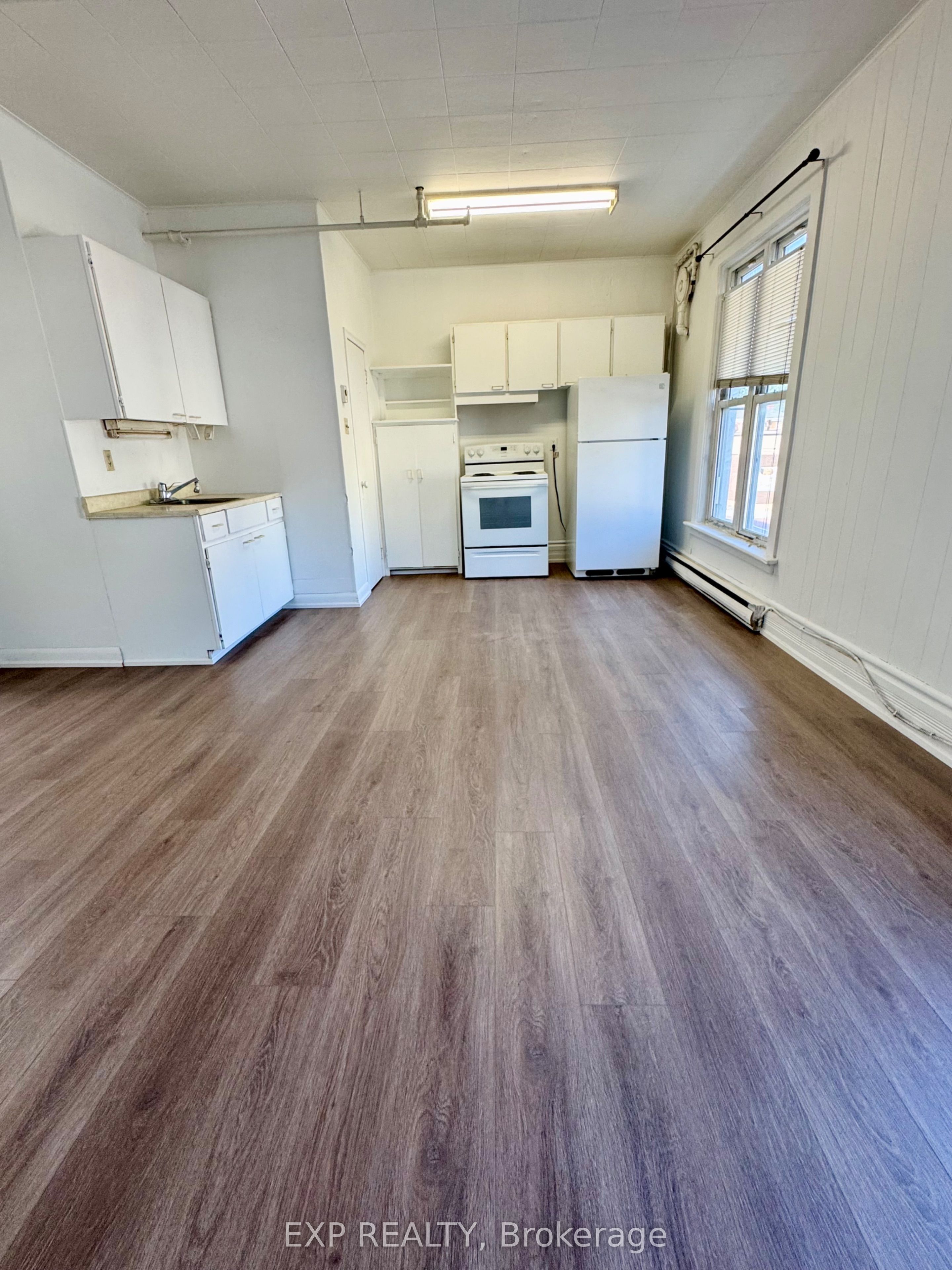 17 Mill Street E Unit A Property Photo 1