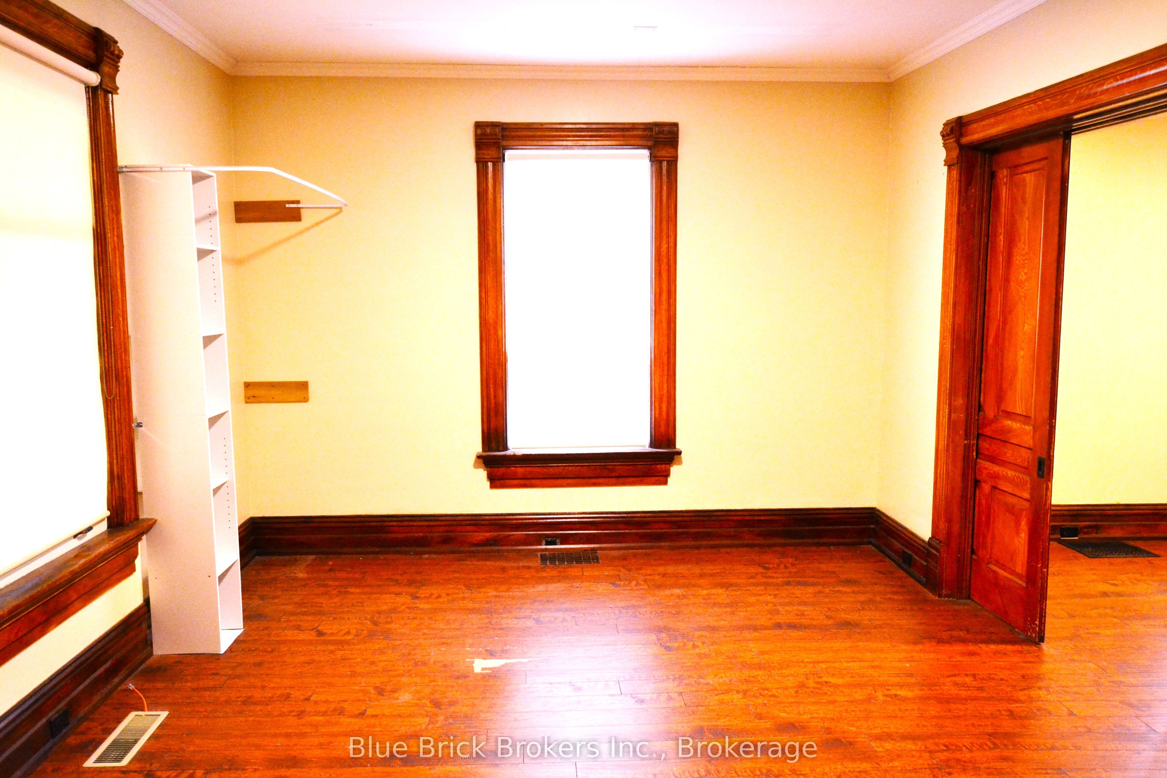 281 Main St N Property Photo 14
